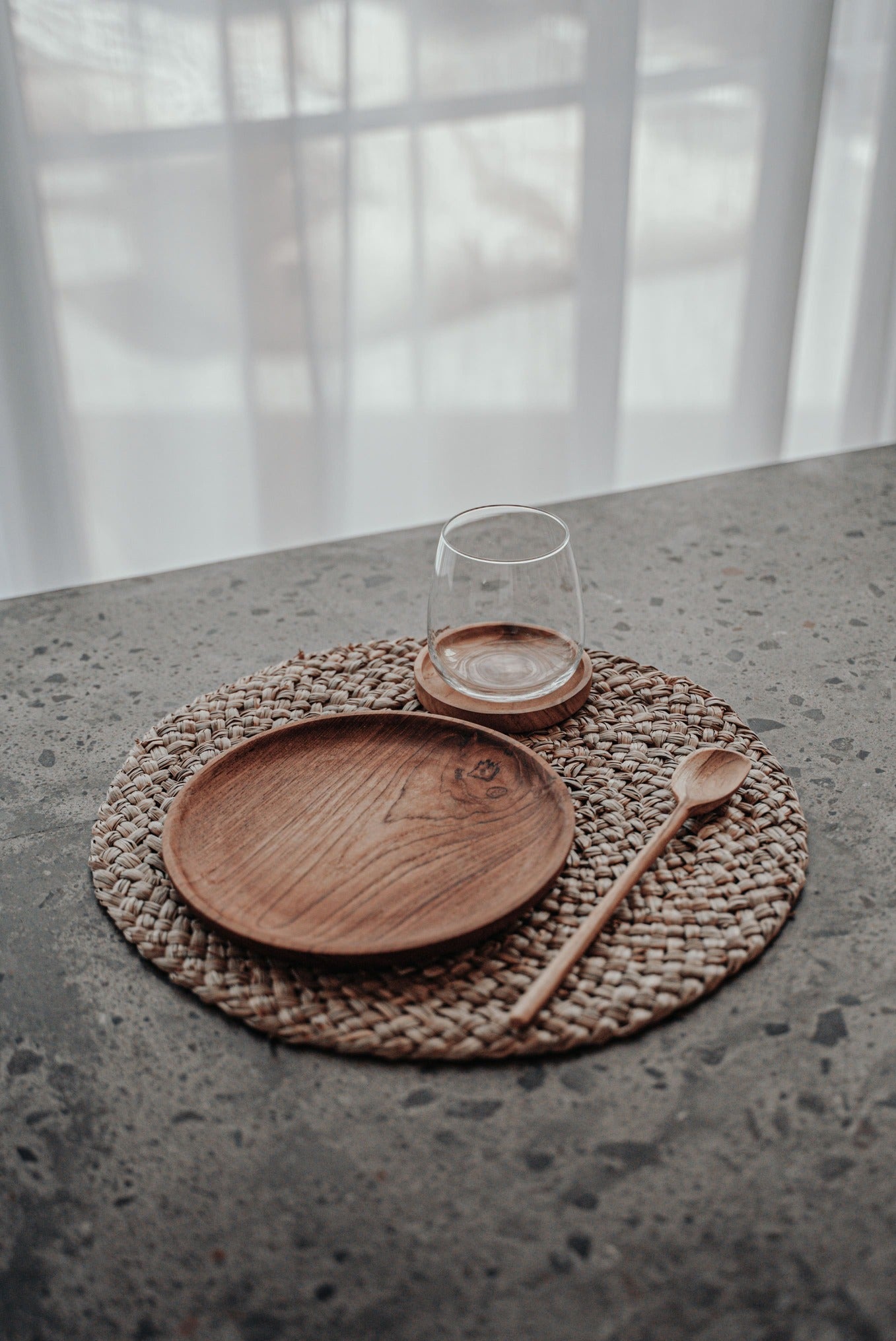 ASSIETTE EN BOIS EXOTIQUE ~ MEJA
