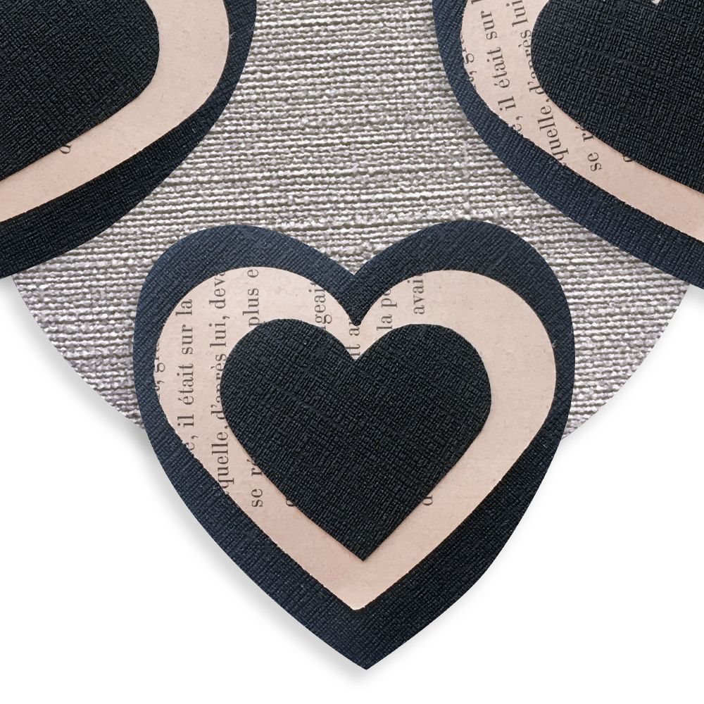 Prénom Sarah en fil de fer - Coeur noir - Bijoux de mur