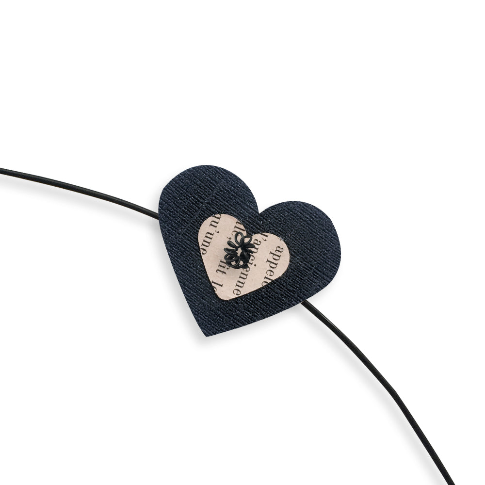 Prénom Clémence en fil de fer - Coeur noir - Bijoux de mur