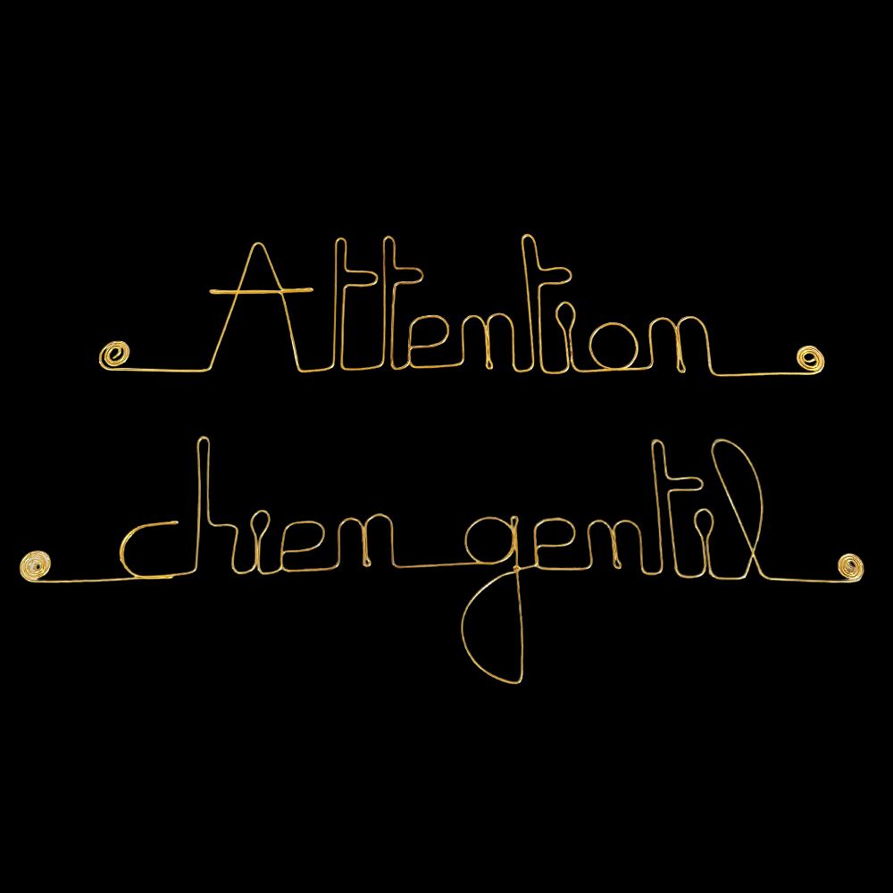 Message simple en fil de fer " Attention chien gentil " - à punaiser - Bijoux de mur