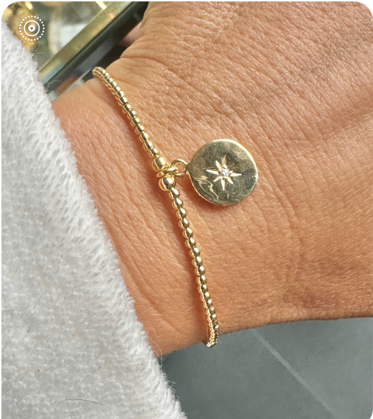 Bracelet or, pendentif rose des vents