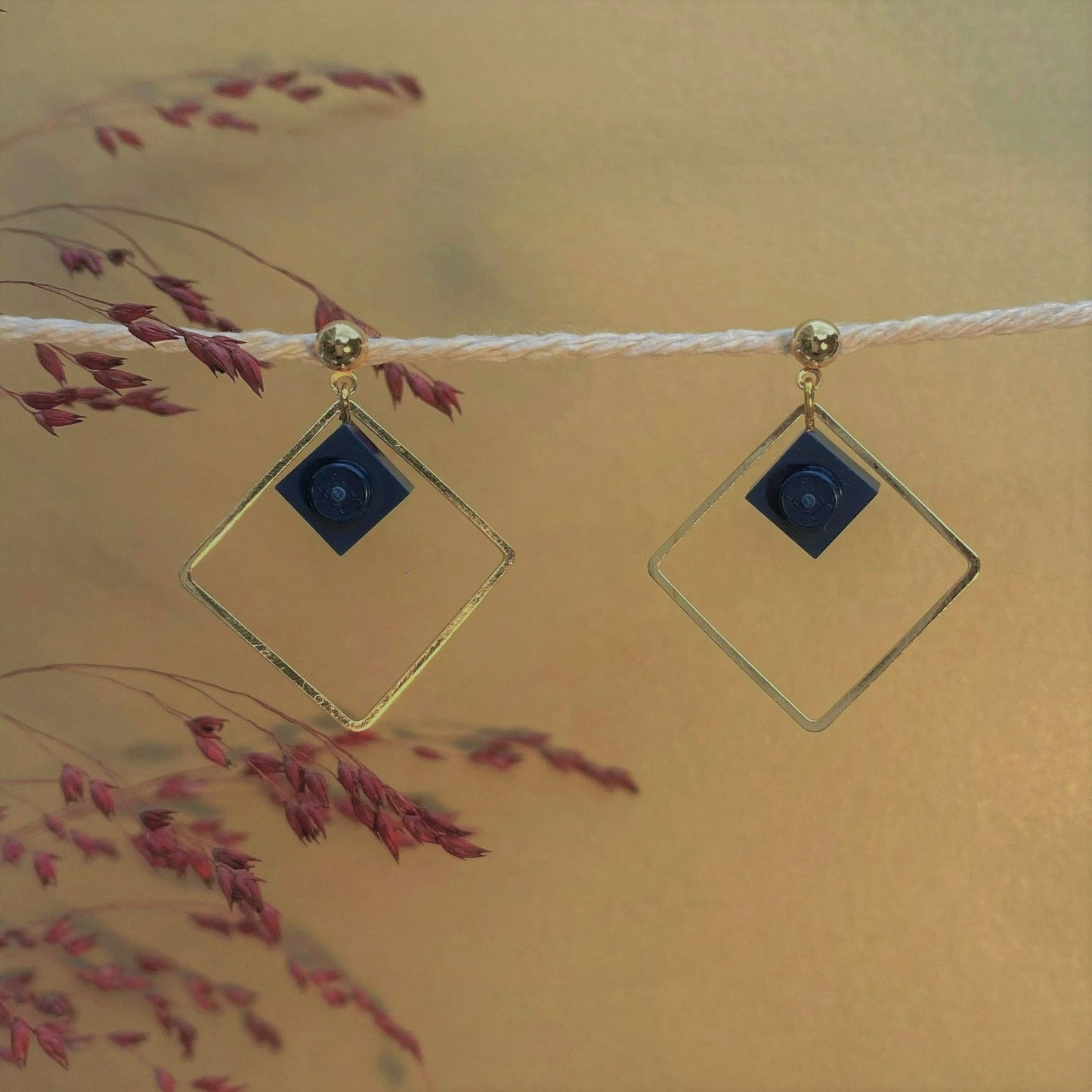 Boucles d'oreilles pendantes - Les Charmeuses