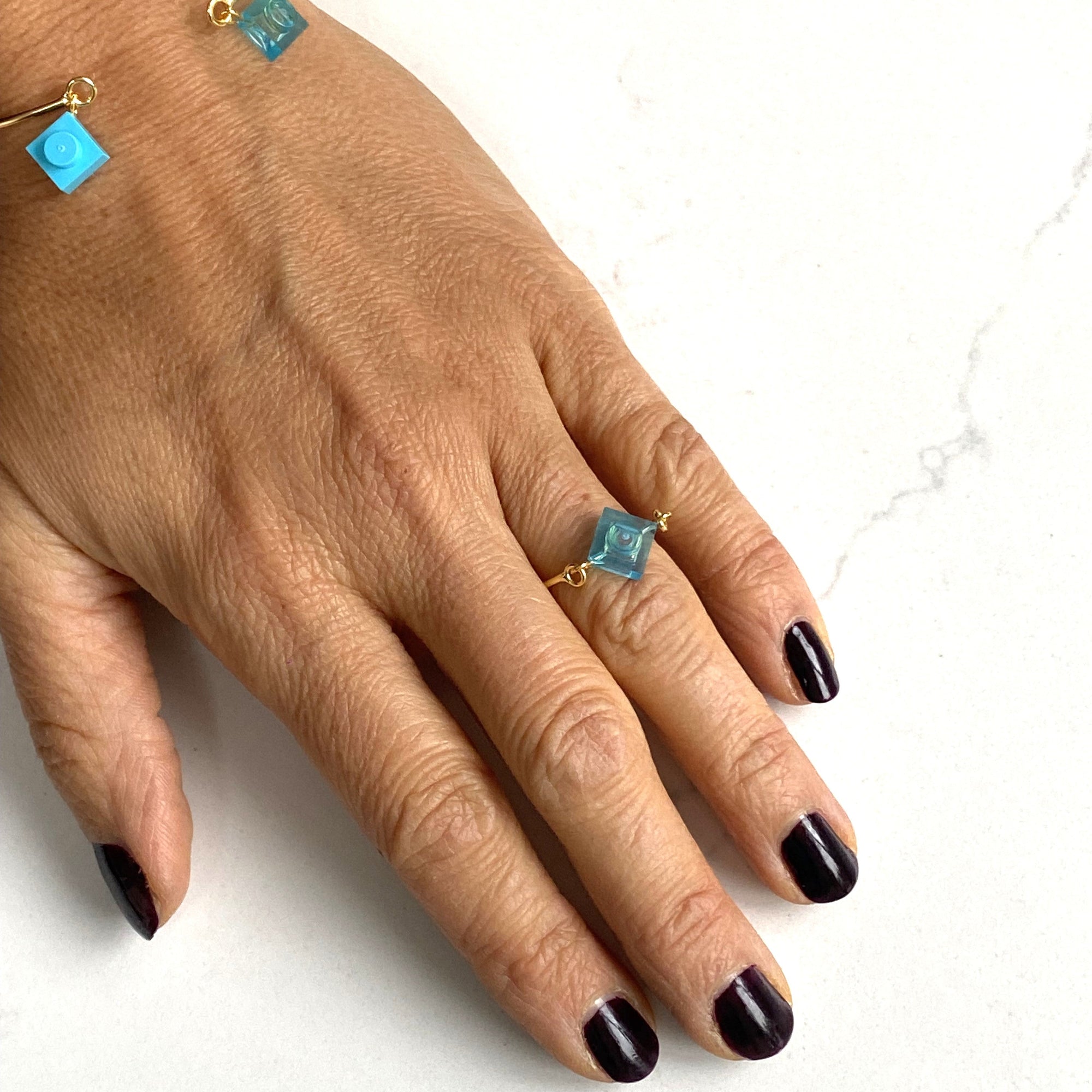 Bague dorée fine - Les Joueuses