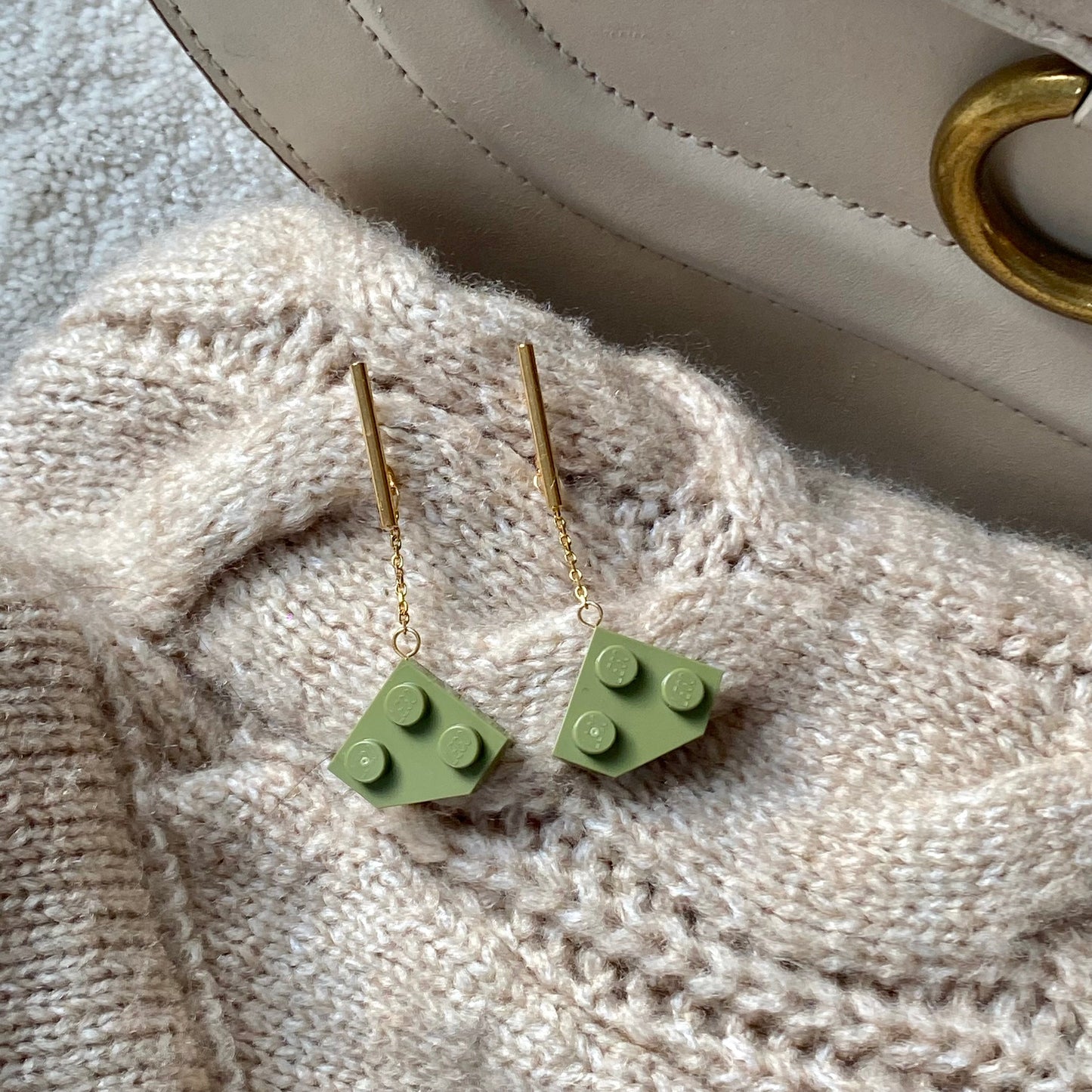 Boucles d'oreilles graphiques dorées - Style marin chic - Les Aventureuses