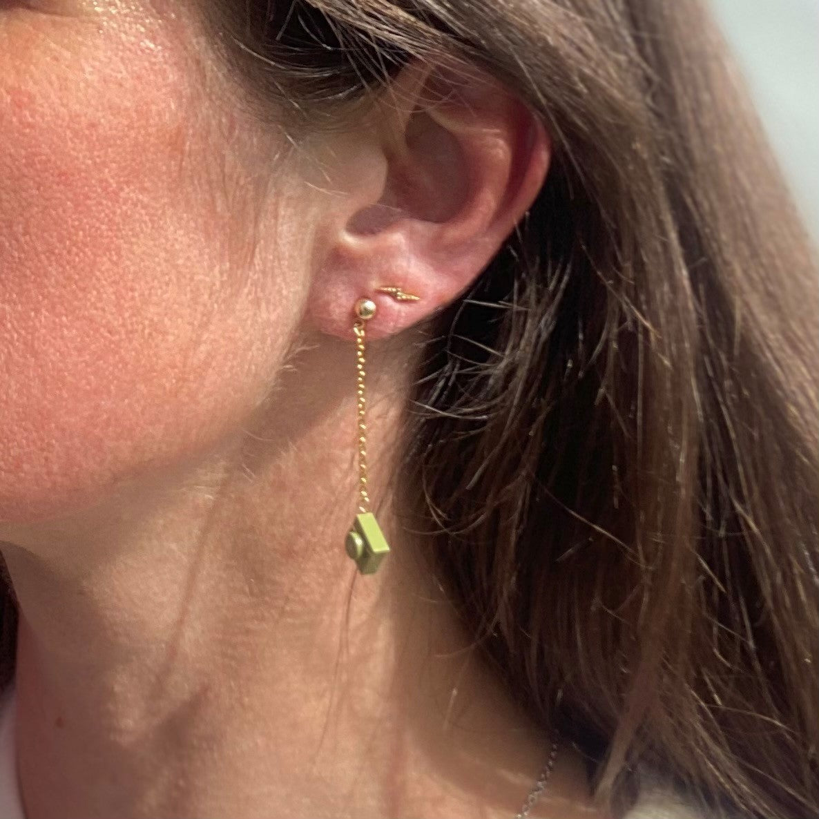 Boucles d'oreilles dorées longues - Les Hypnotiseuses