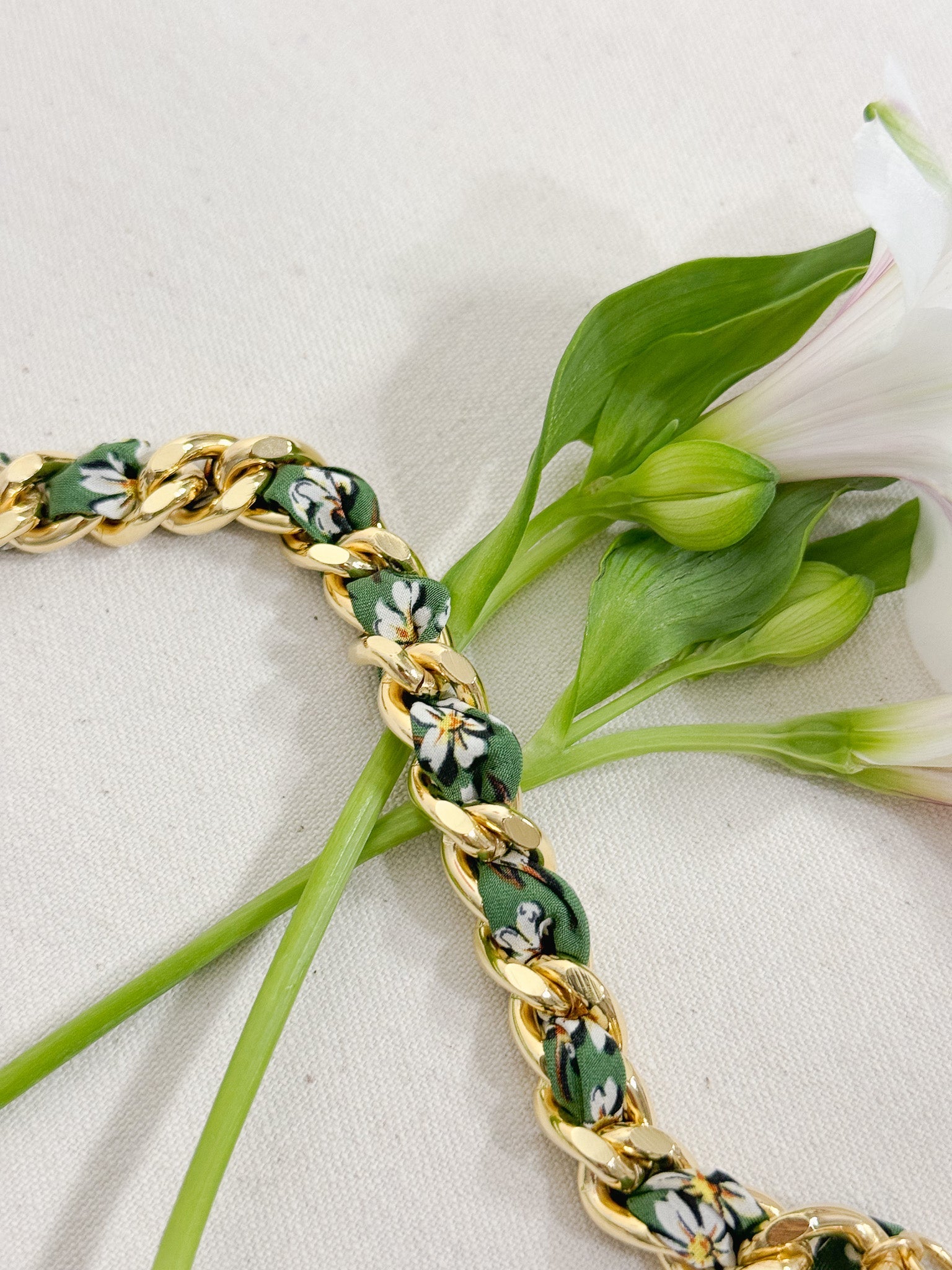Bracelet Mailles Upcyclé 'March Green'