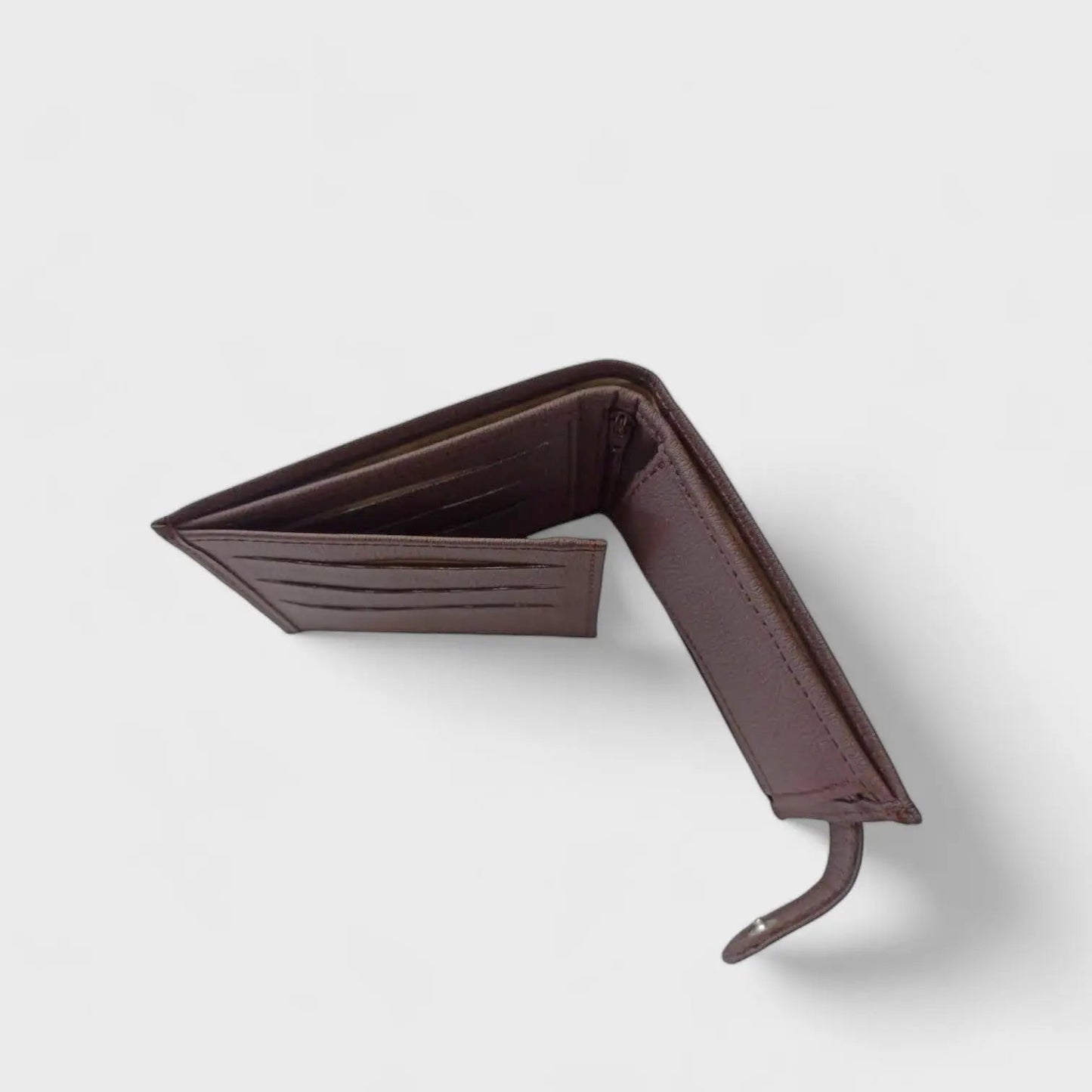 Portefeuille en cuir de pomme, Baptiste Karmyliege