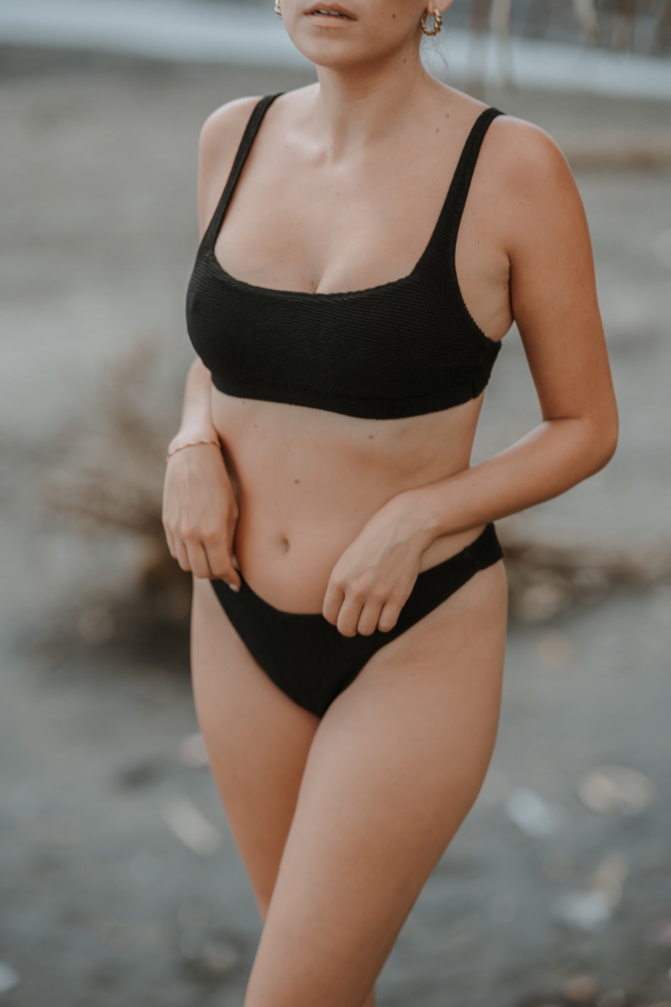 HAUT DE BIKINI NOIR INTENSE ~ SEGARA
