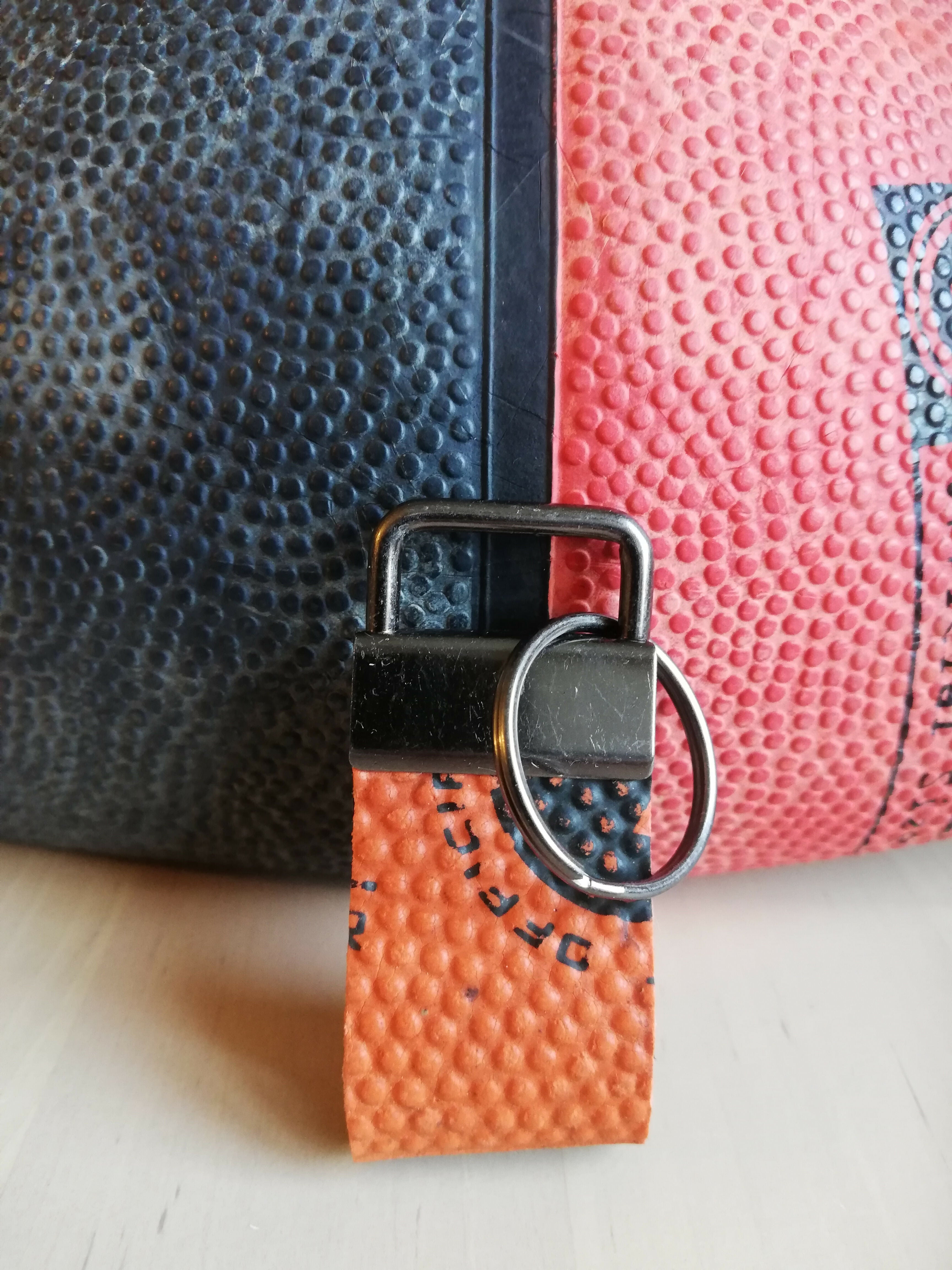 porte clé basket 2