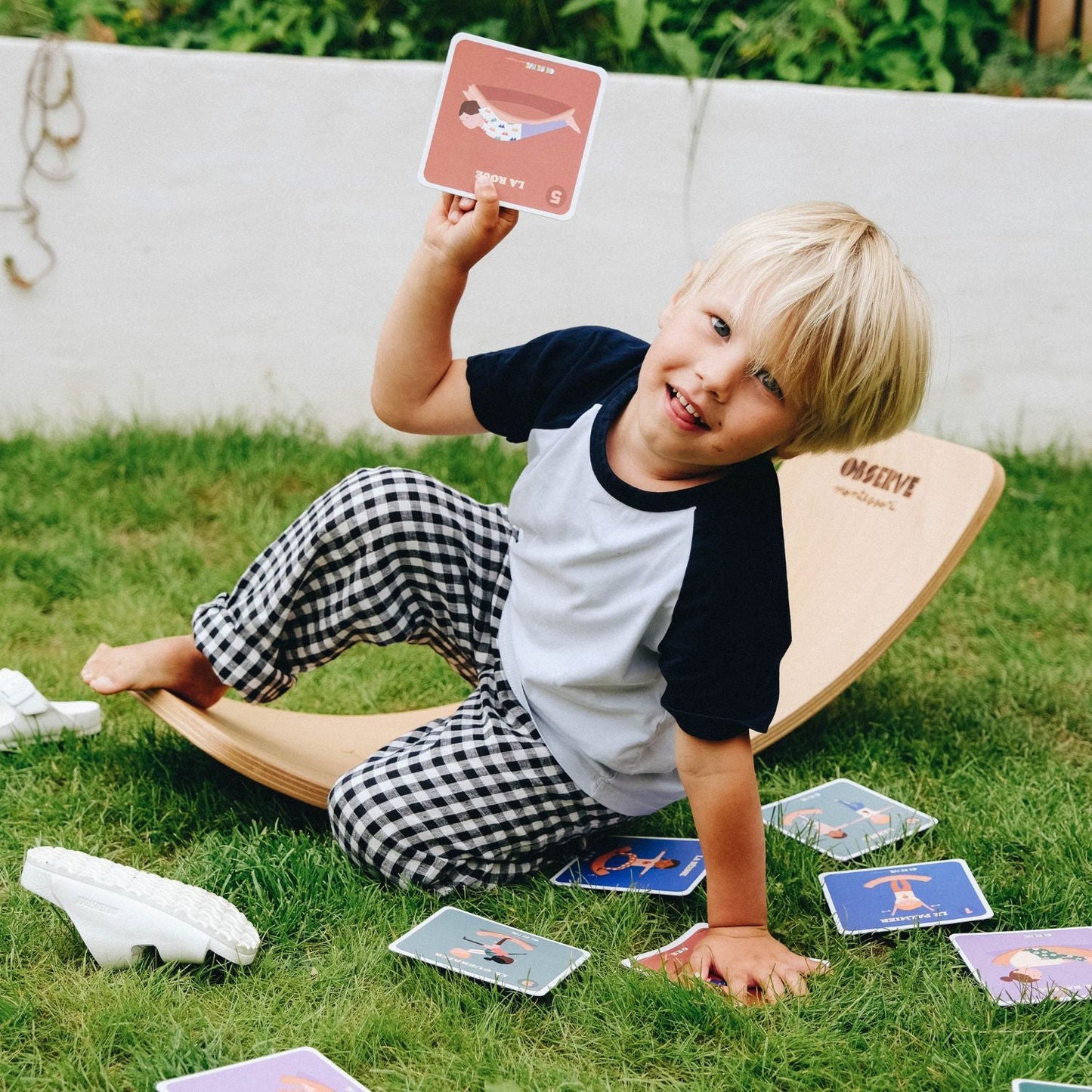 Planche d'équilibre + 10 Cartes de Yoga