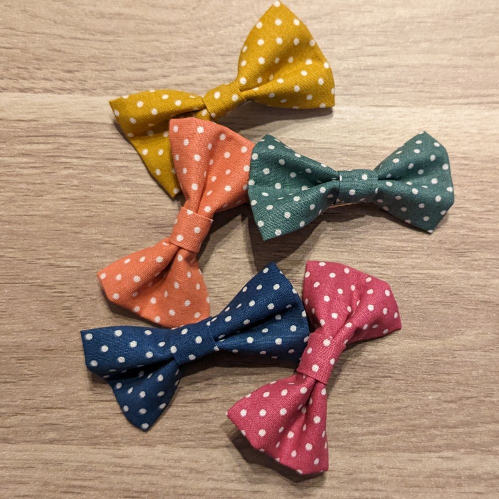 Barrette nœud en coton coloris au choix à pois