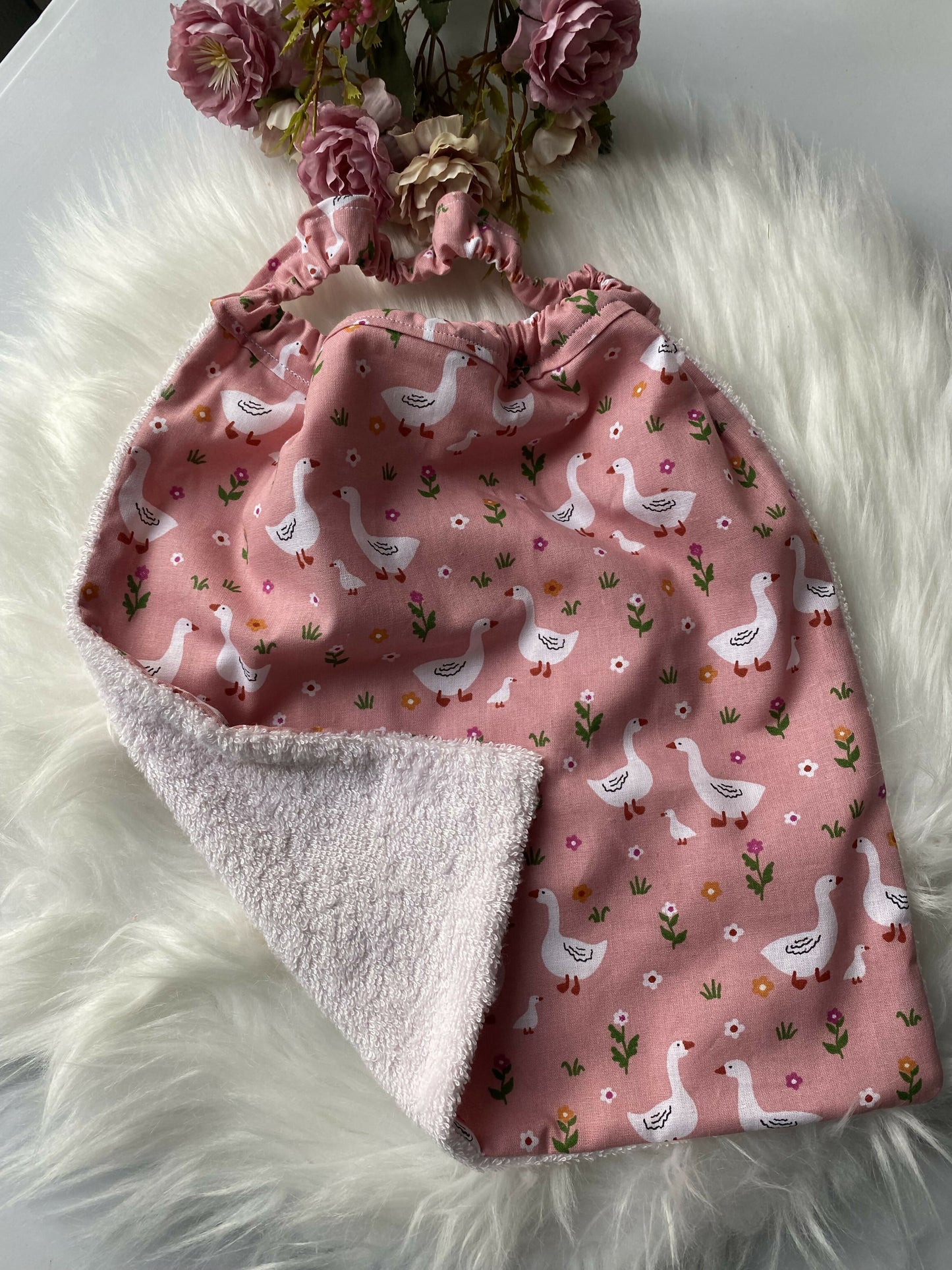 BAVOIR MATERNELLE OIES ROSES 1