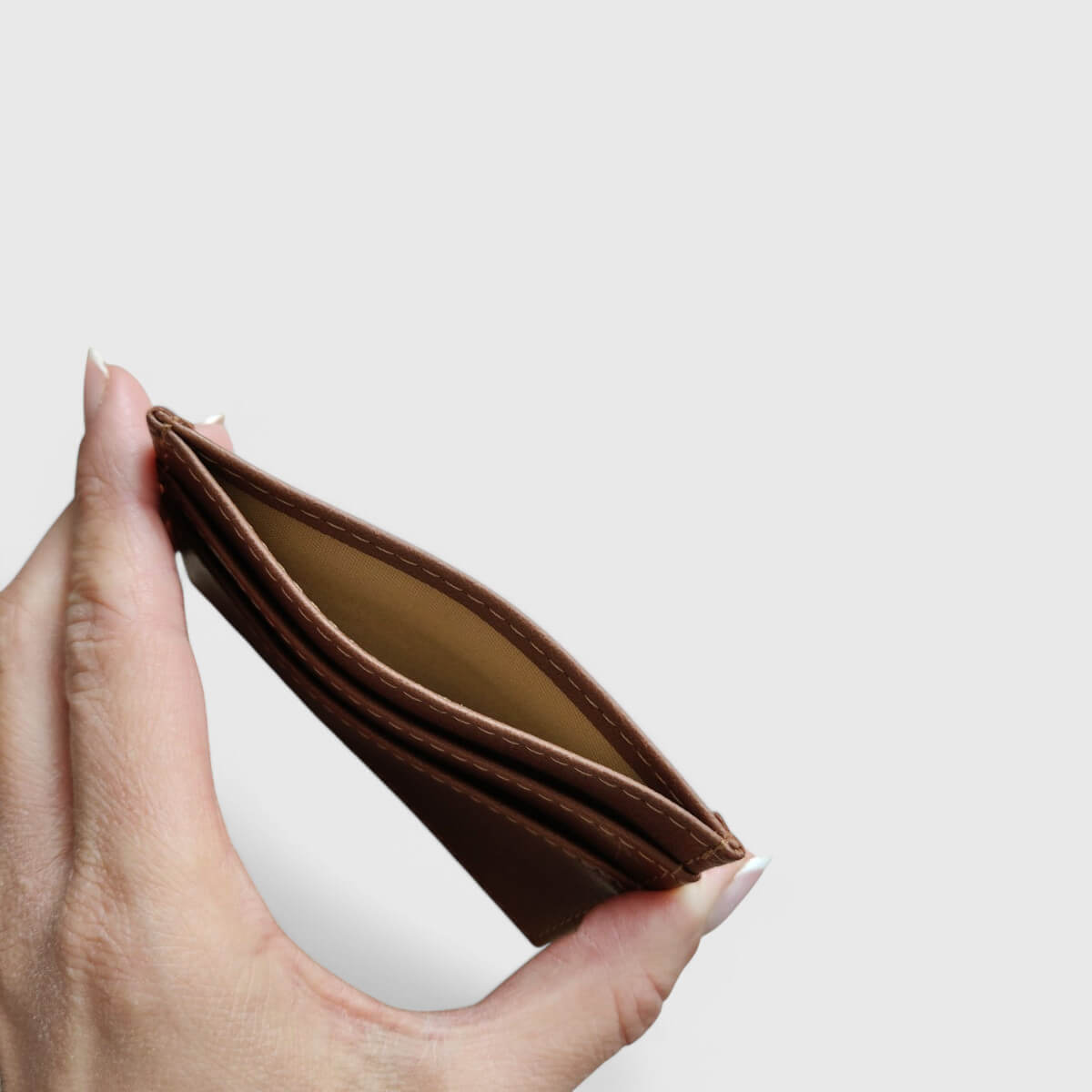 Porte cartes vegan en cuir de pomme cognac Karmyliege