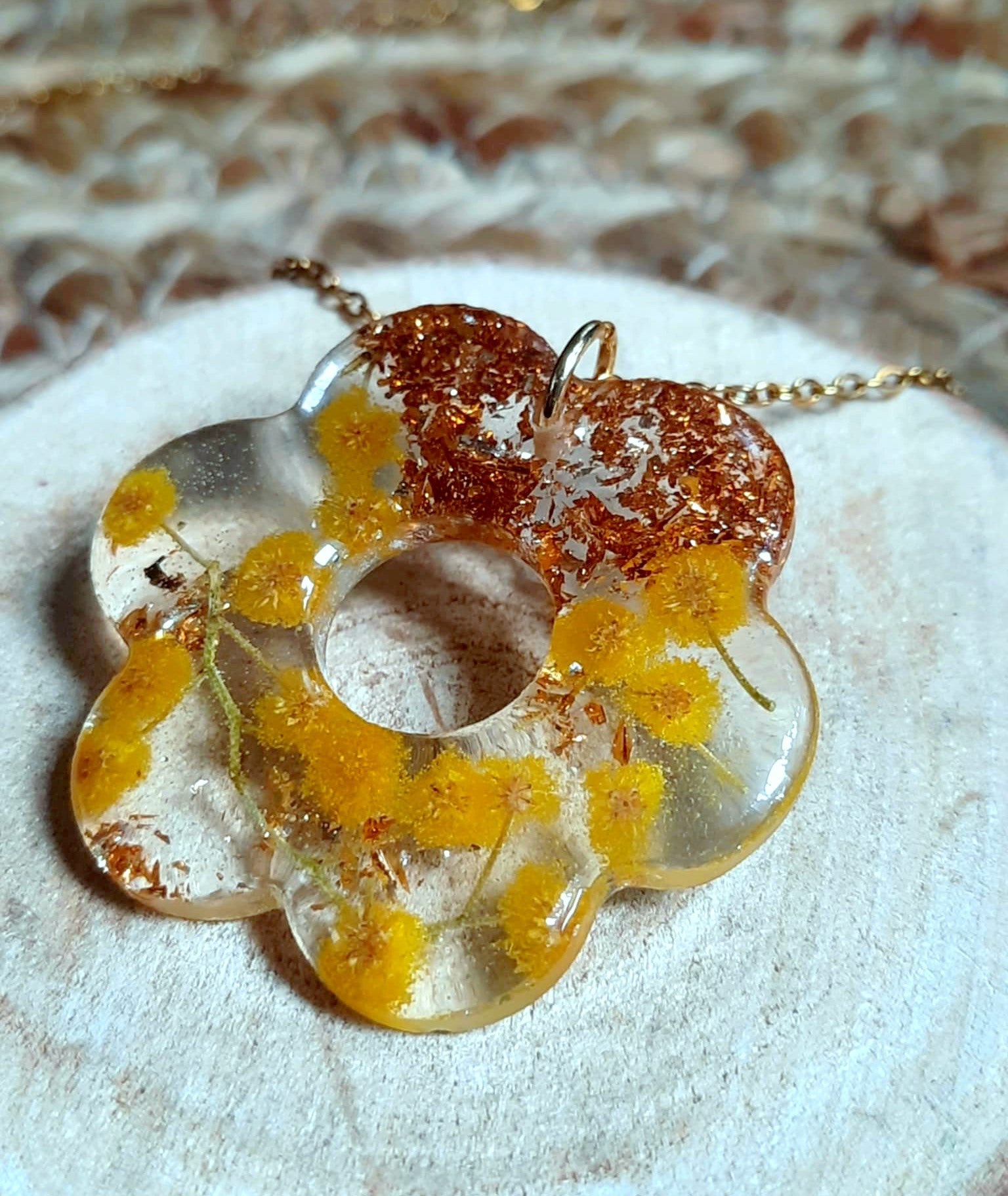 Collier, Mimosa