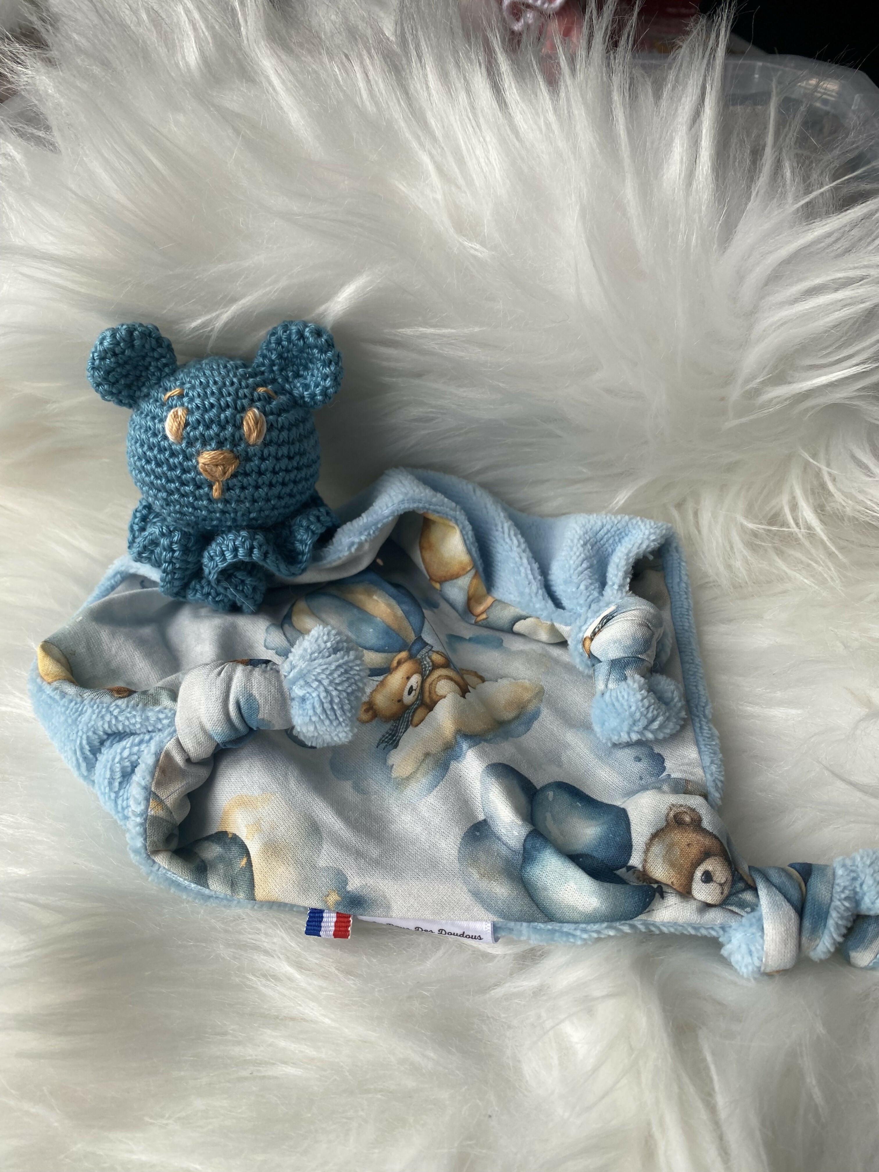 DOUDOU OURSON MONGOLFIERE