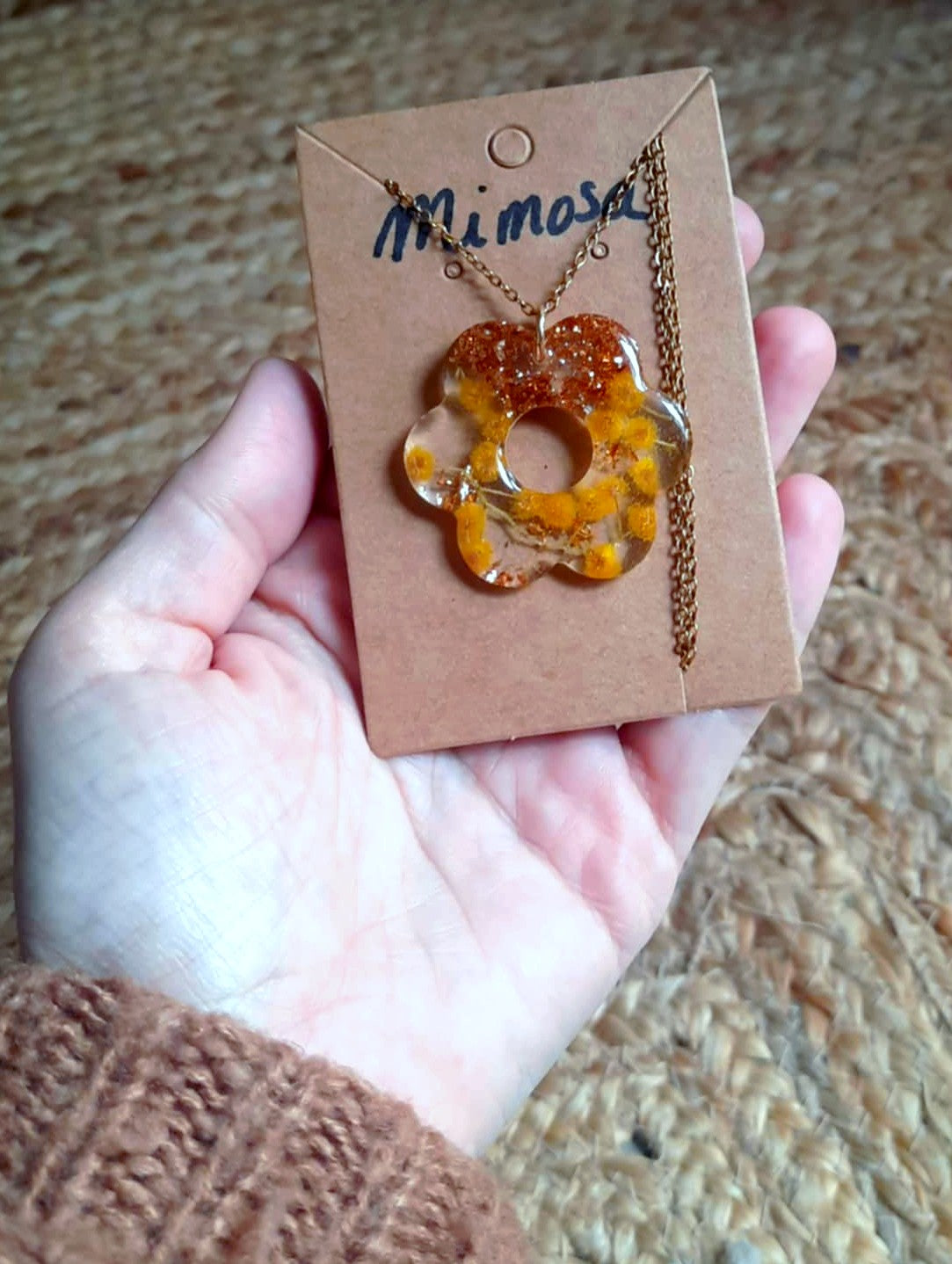 Collier, Mimosa