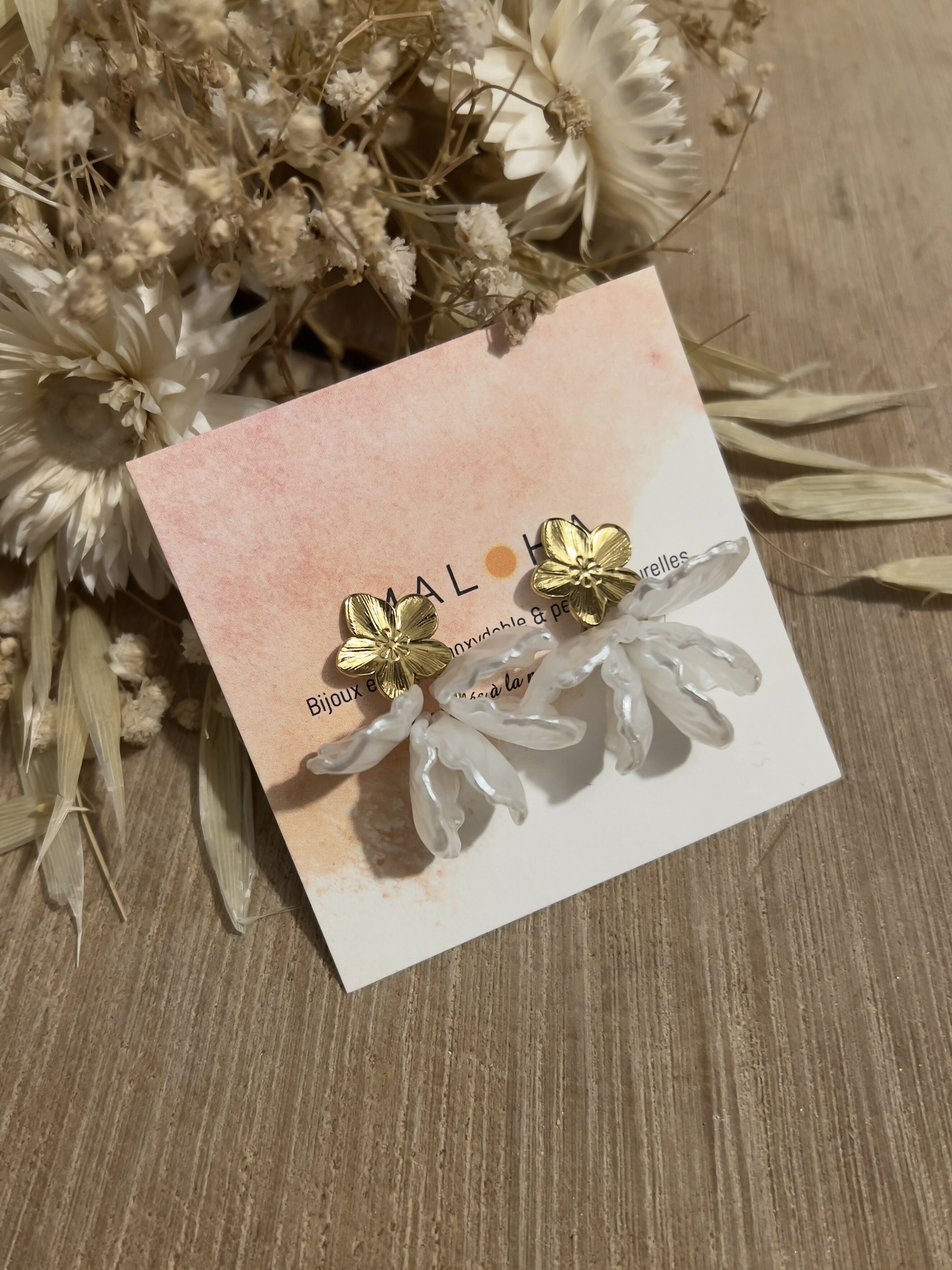 BO petites fleurs & pétales blanches