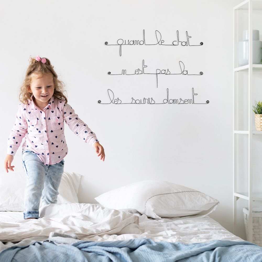 Citation en fil de fer " Quand le chat n'est pas là, les souris dansent " - à punaiser - Bijoux de mur