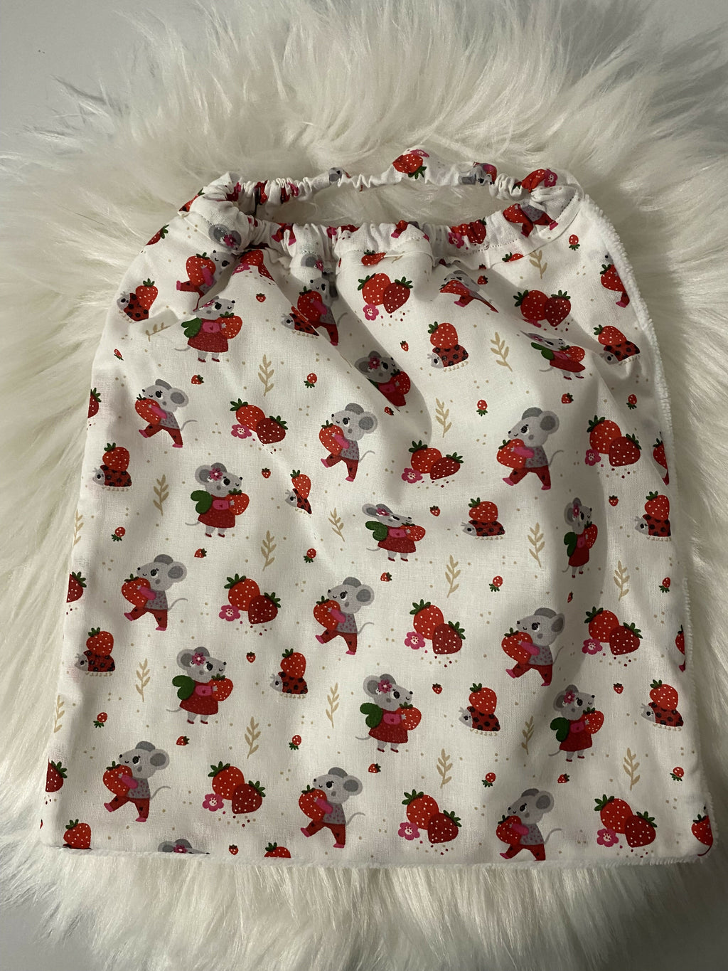 BAVOIR MATERNELLE SOURIS ROUGES 