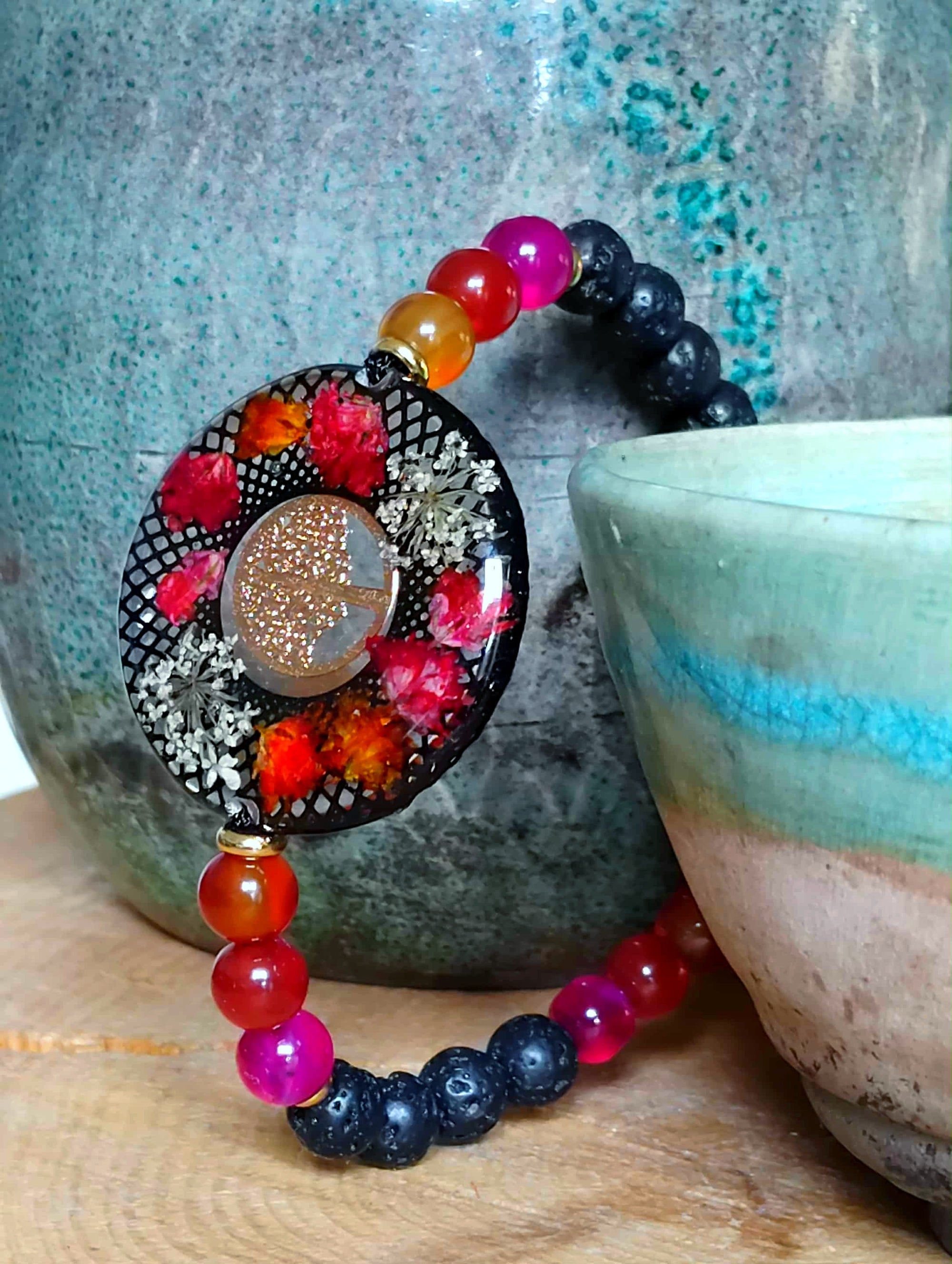 Bracelet  Gypsophiles Fleur de carotte Lave Agate