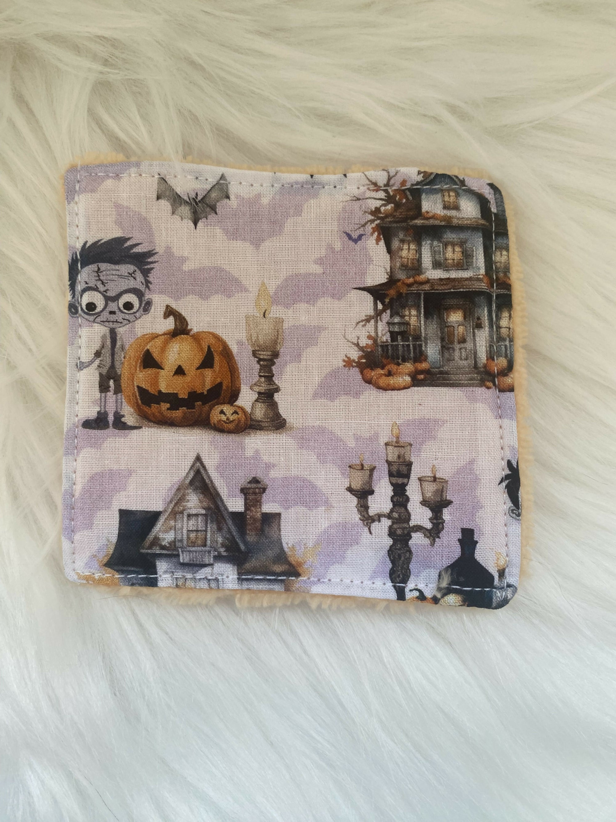 5 LINGETTES HALLOWEEN CHATEAU