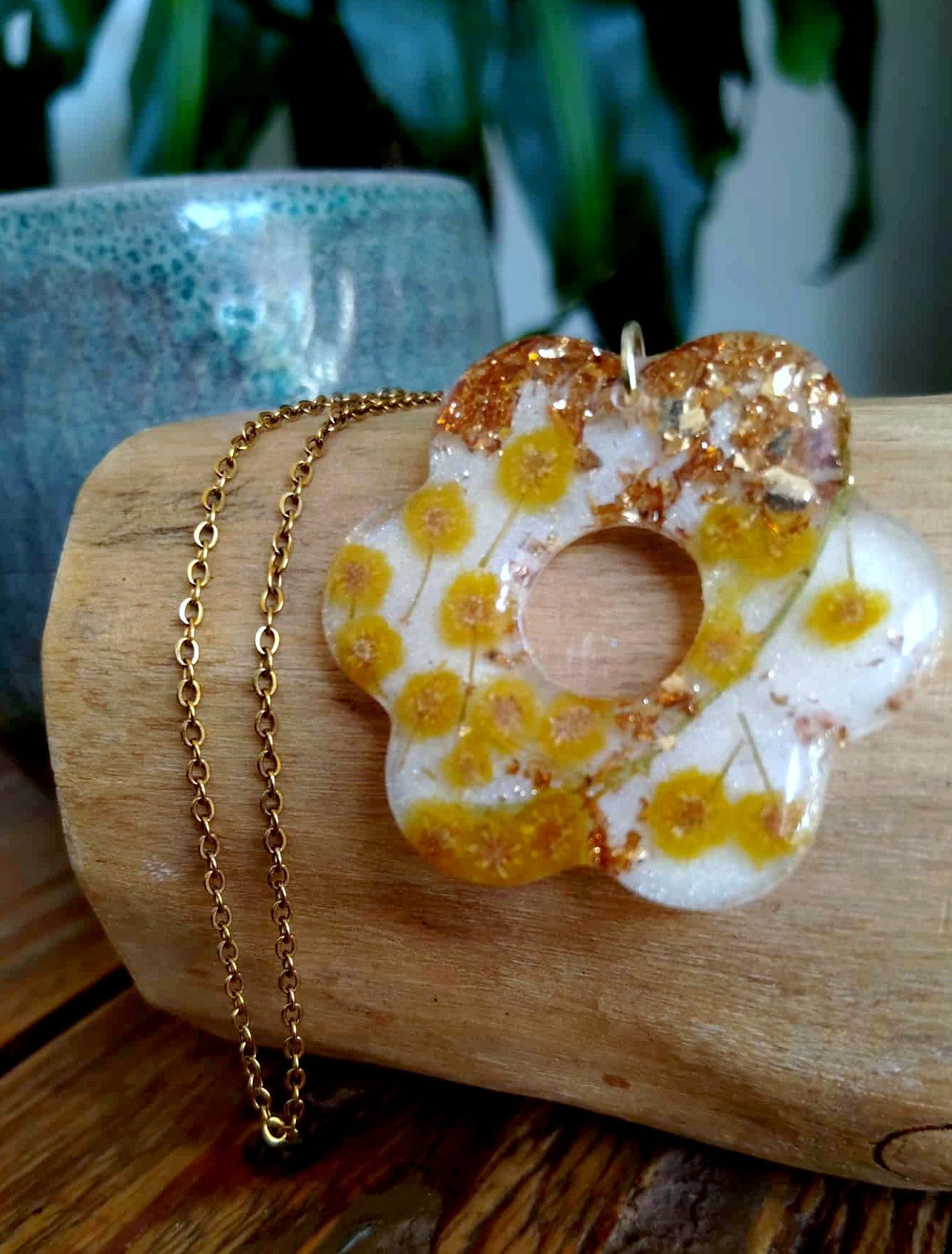 Collier, Mimosa