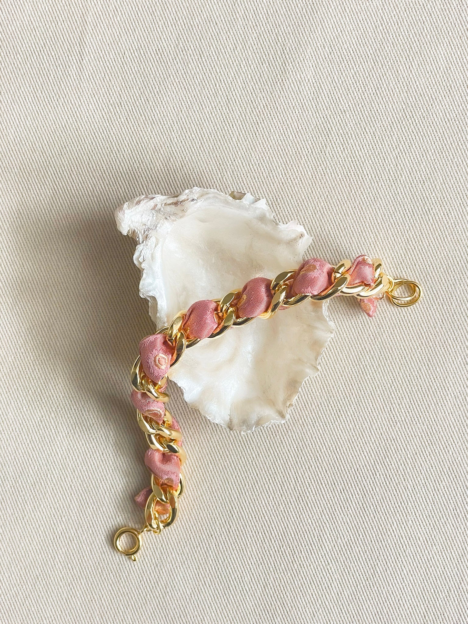 Bracelet Mailles Upcyclé 'La rose des sables'