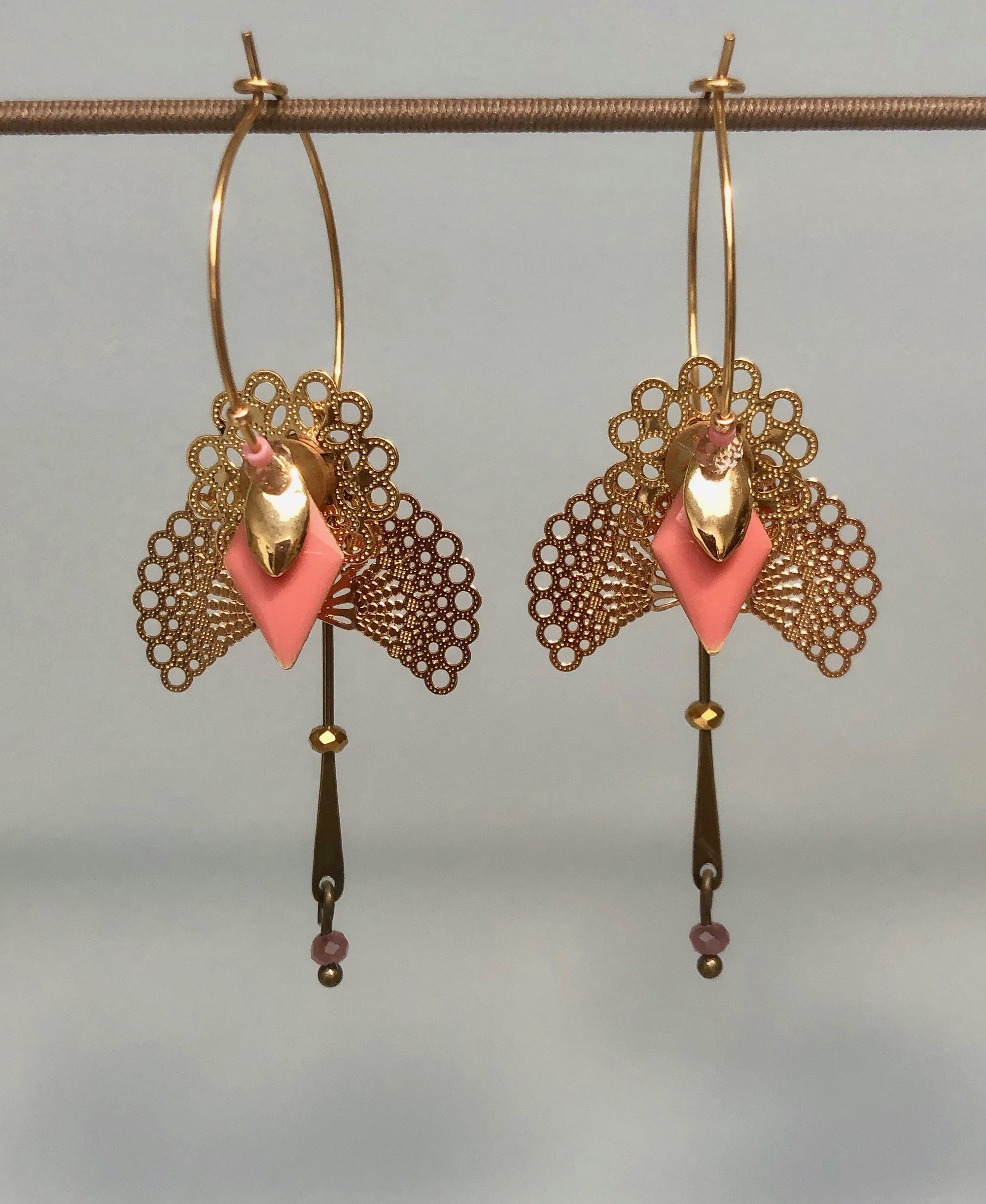 Créoles oiseaux vieux rose