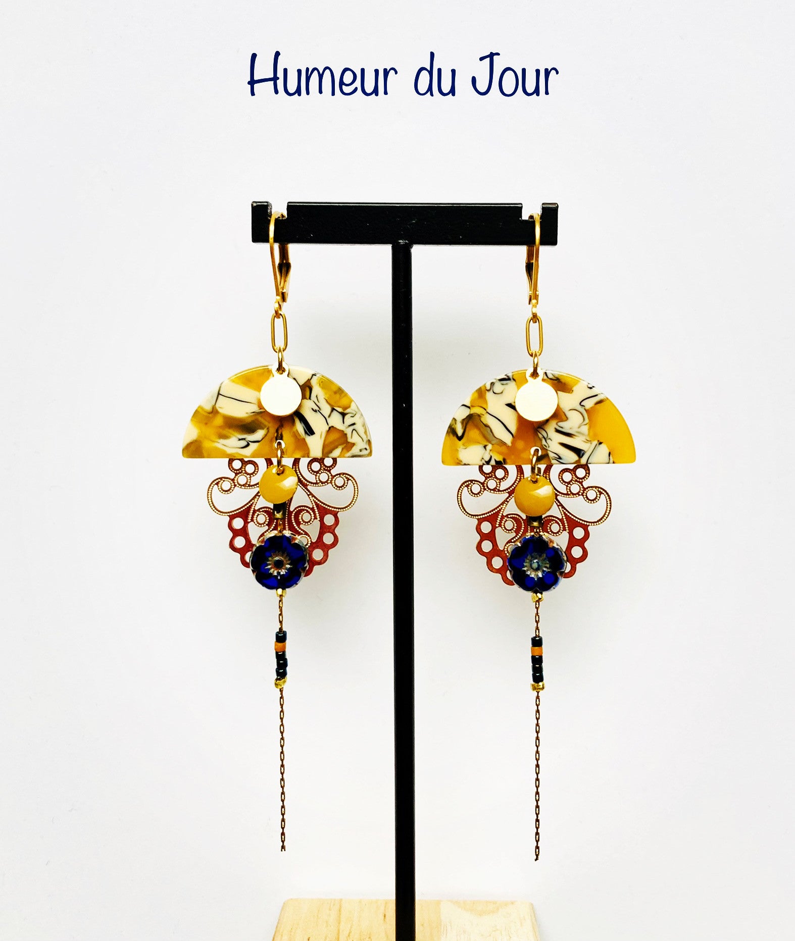 Dormeuses volutes bonne humeur moutarde et bleues