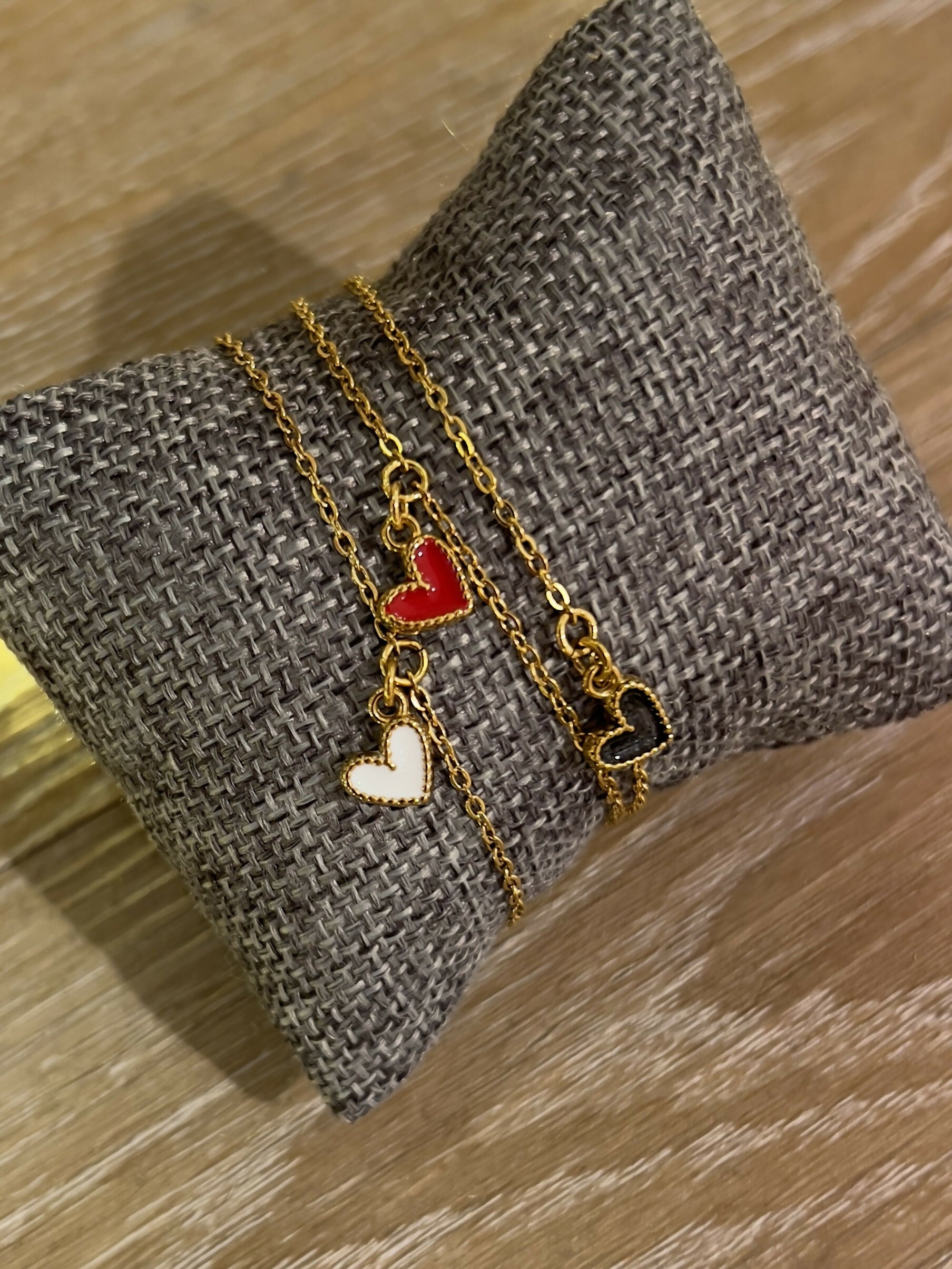 Red small heart bracelet