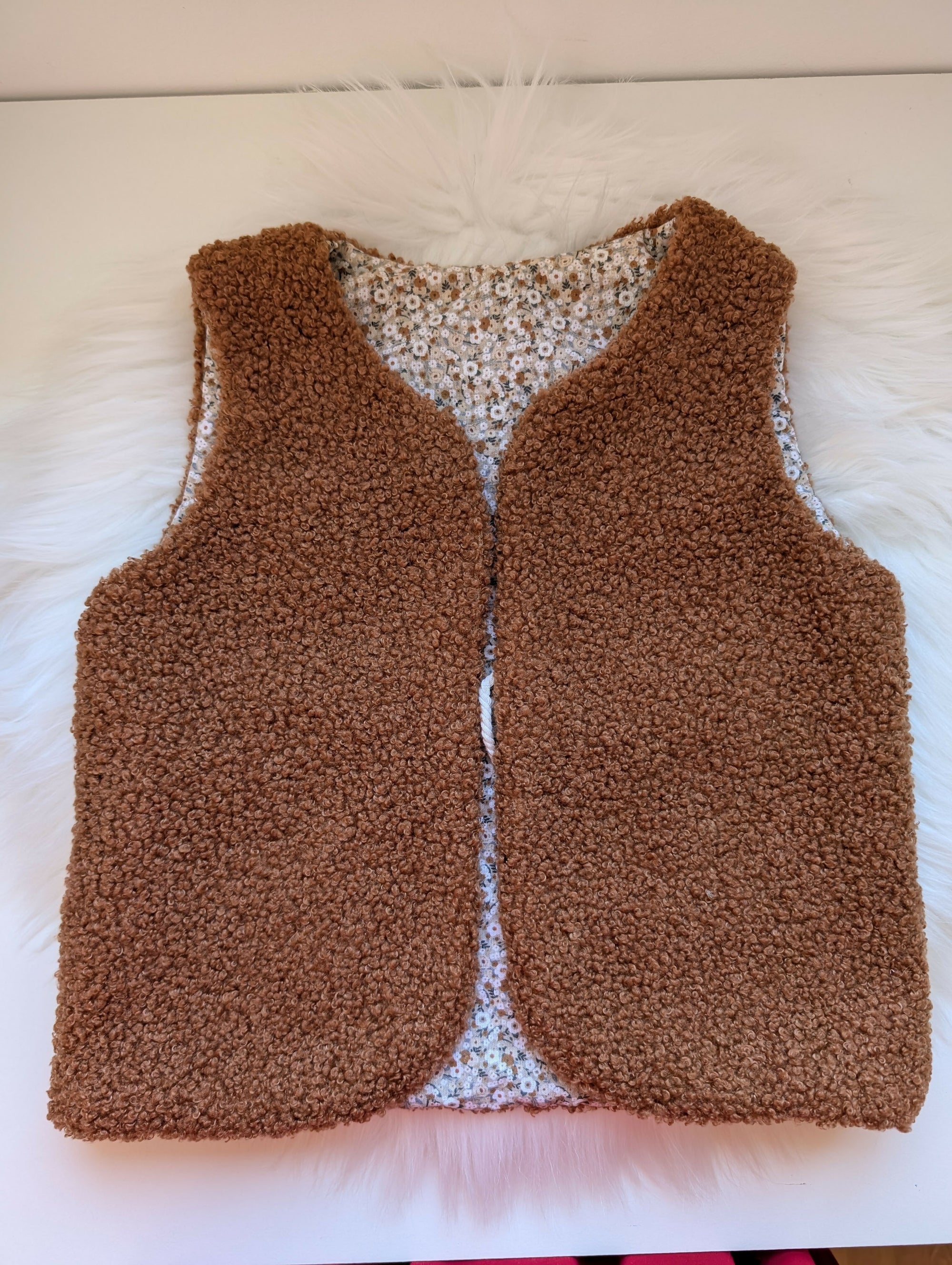 GILET DE BERGER Réversible 4 à 6 ans fleurs marron