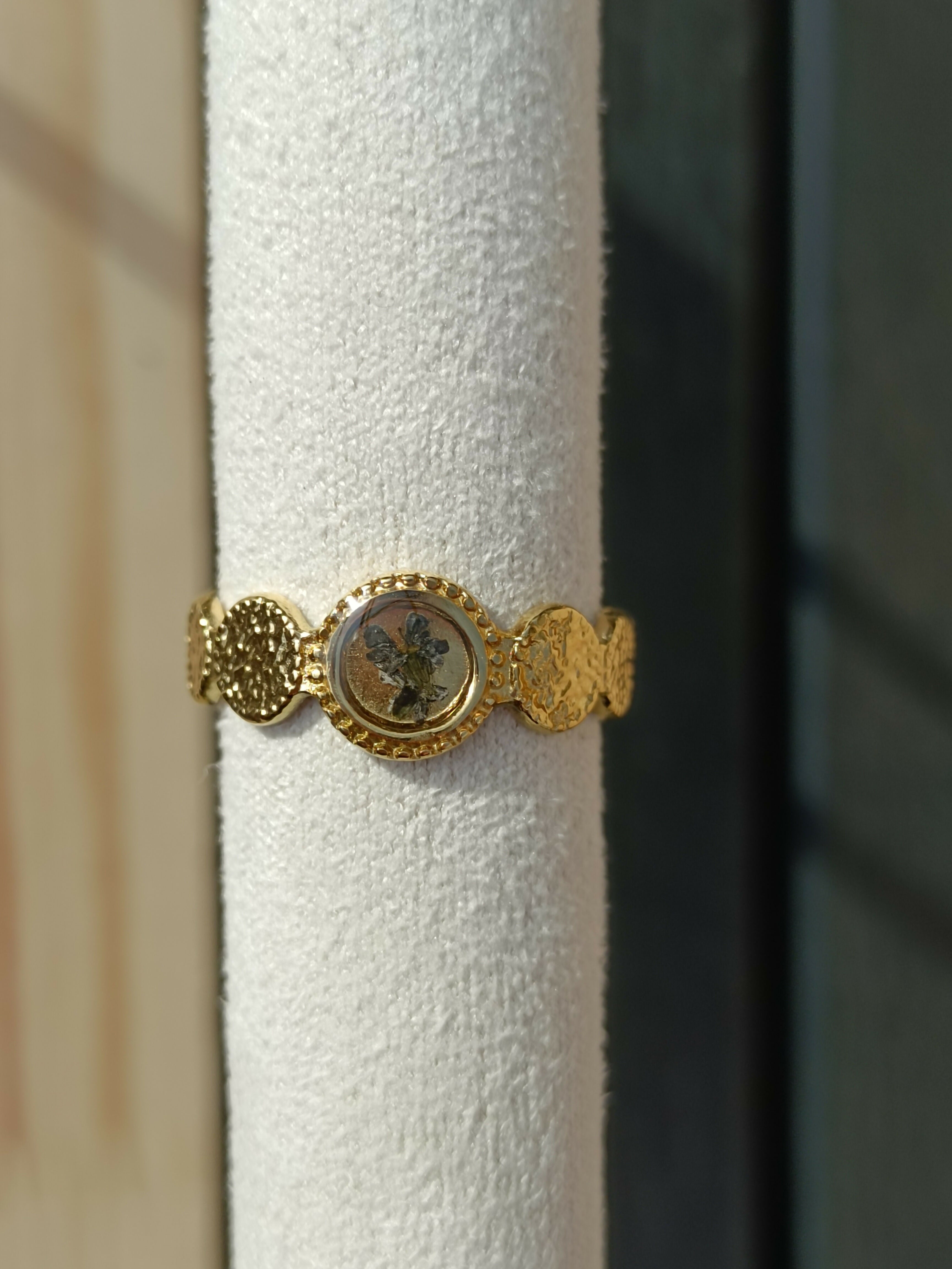MEL/BT5 5mm Textured Ring
