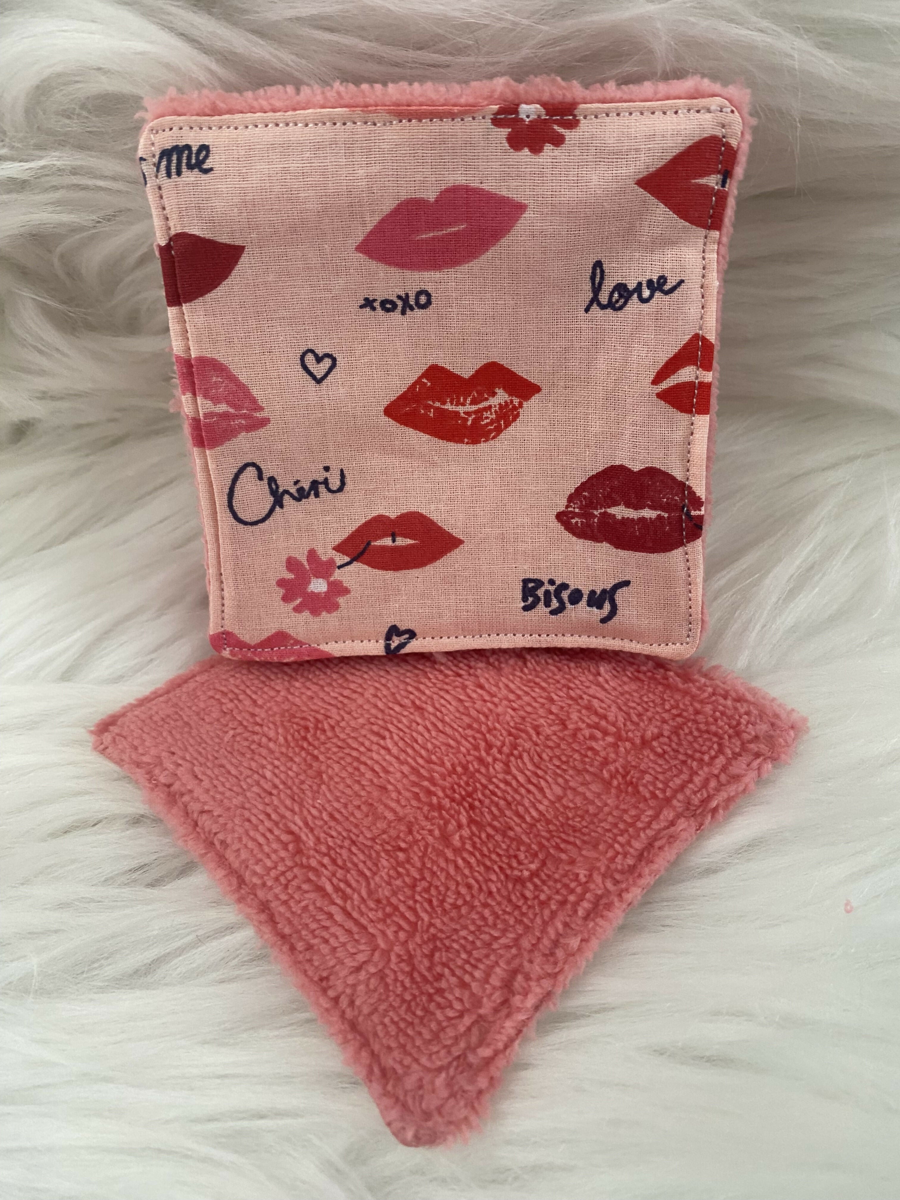 5 LINGETTES OCTOBRE ROSE COLORIS VARIES 1€ Reversé à MON BONNET ROSE