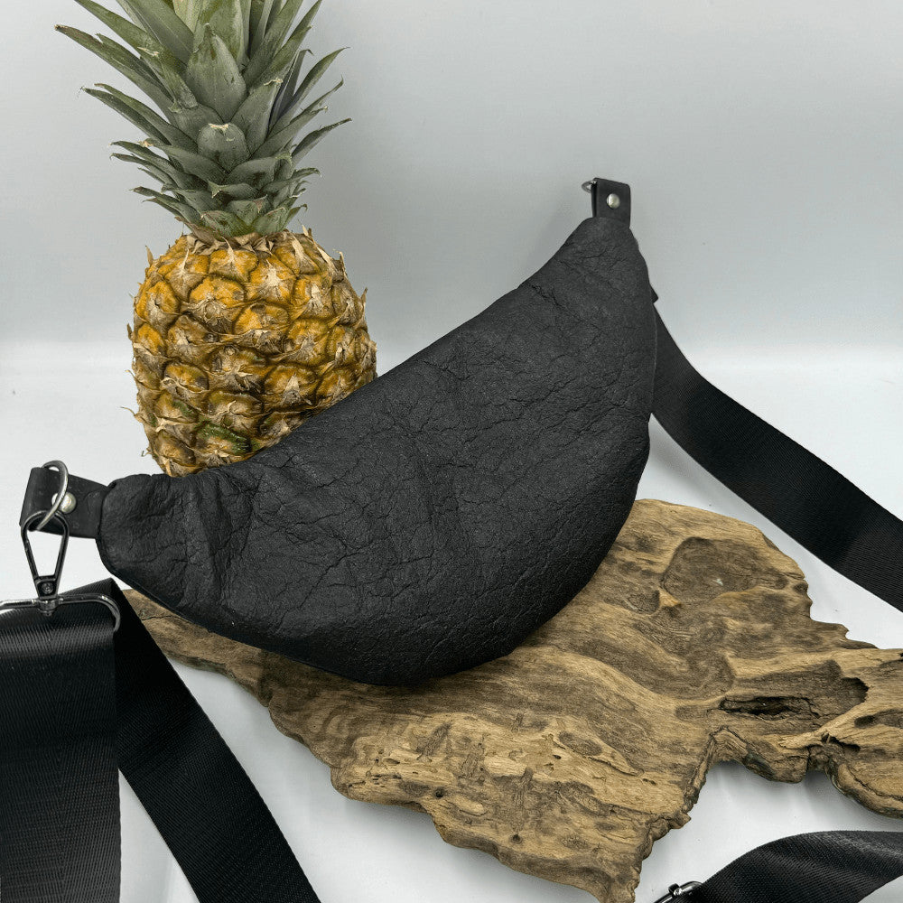 Sac Banane en Piñatex noir avec Grande Poche