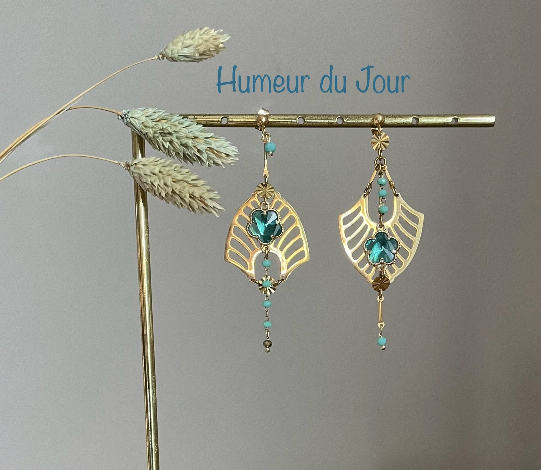 clou "art déco assymétrique"