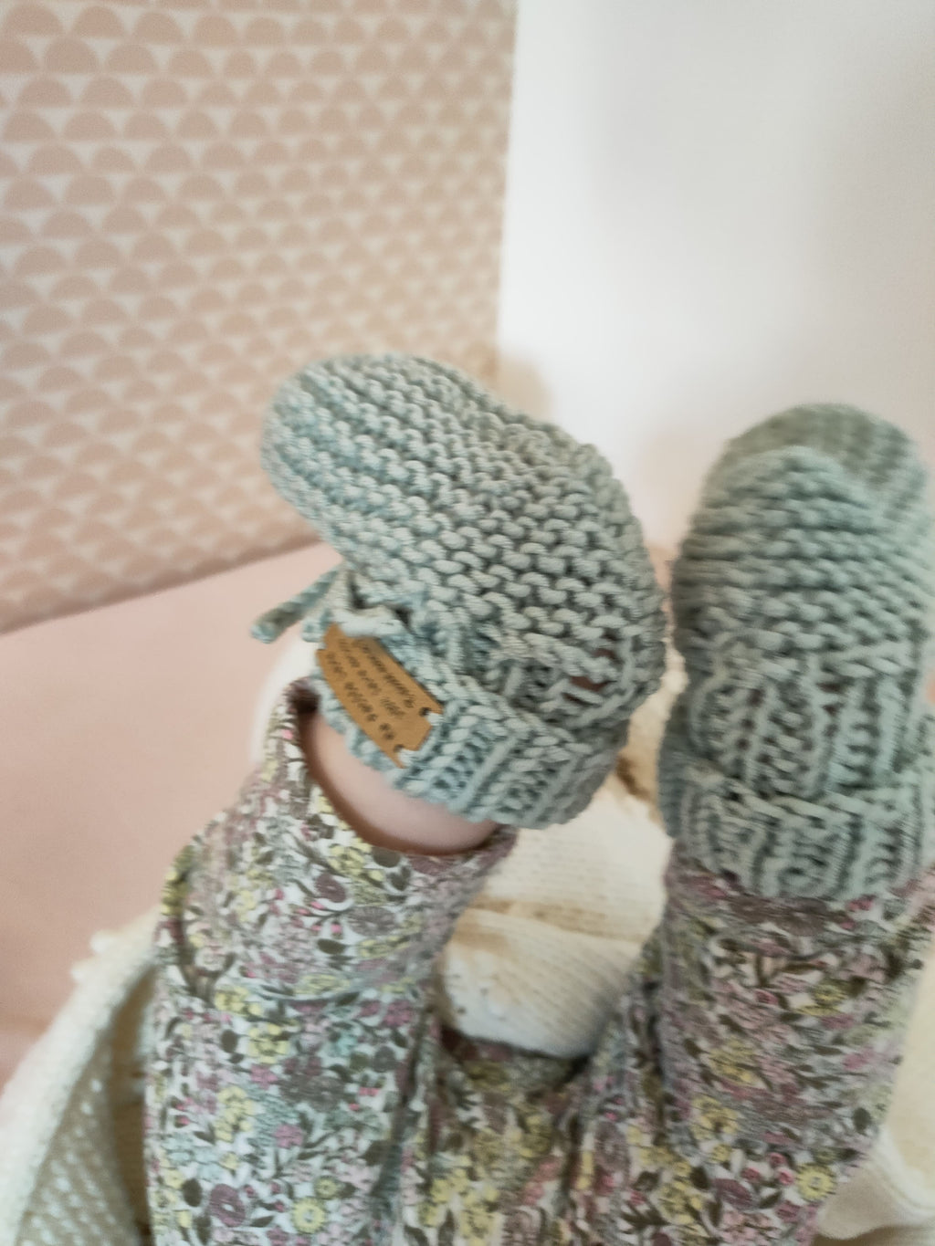 Kit à tricoter : les Chaussons qui tiennent aux petons