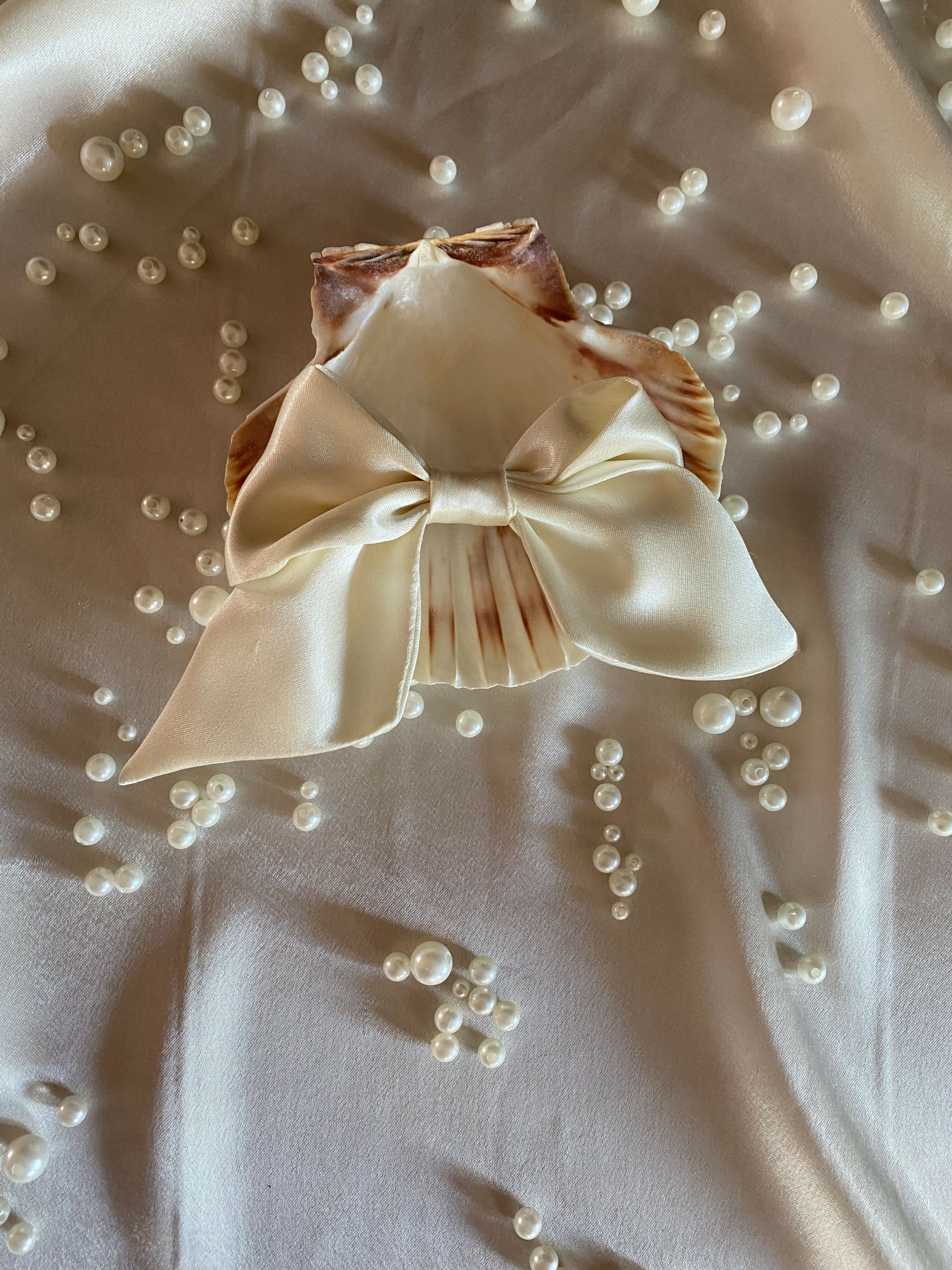 Everlasting Clothe barrette noeud upcyclée Jean-Anastazia satin ivoire