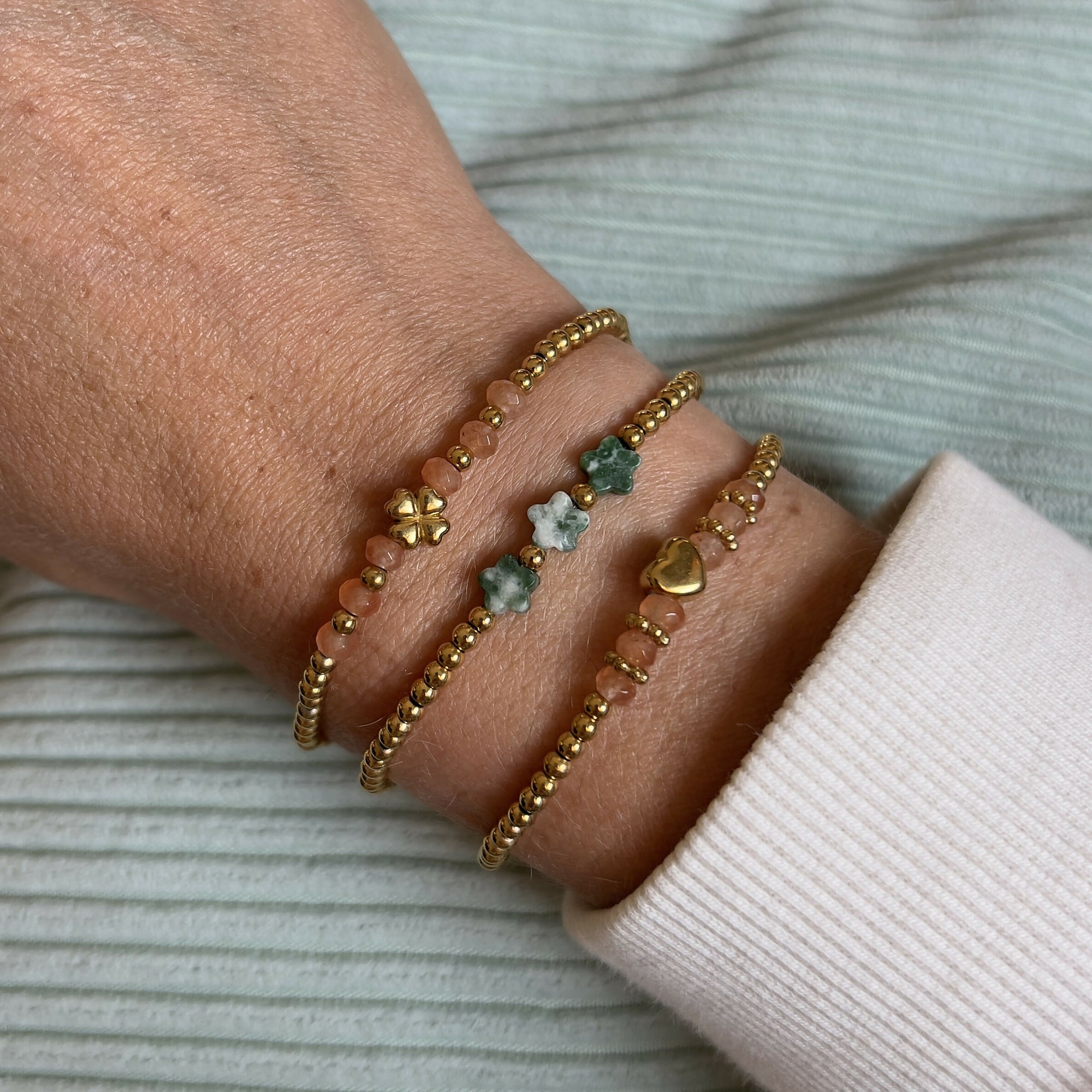 Bracelet fleurs en quartzite vert