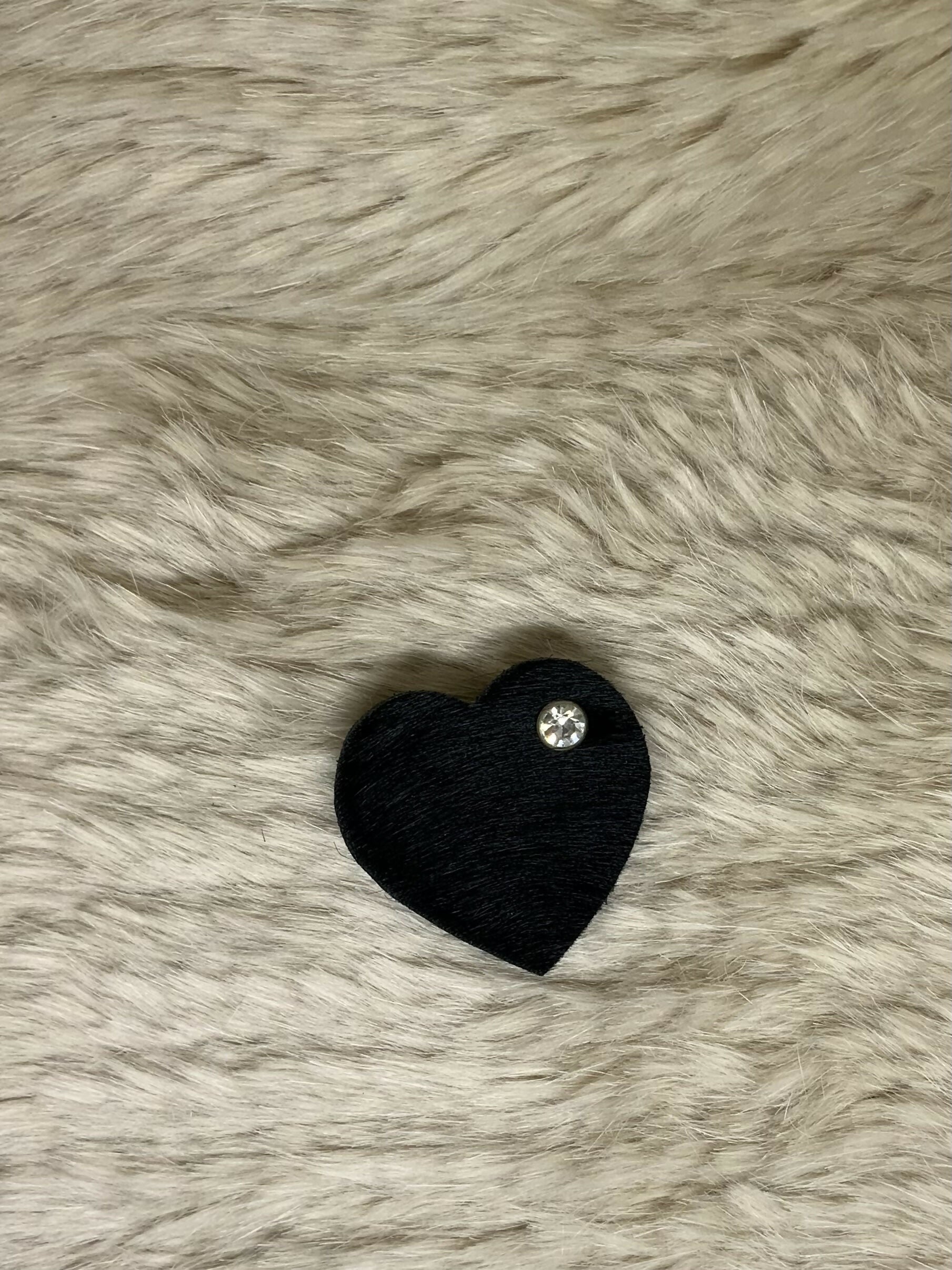 Leather brooch L