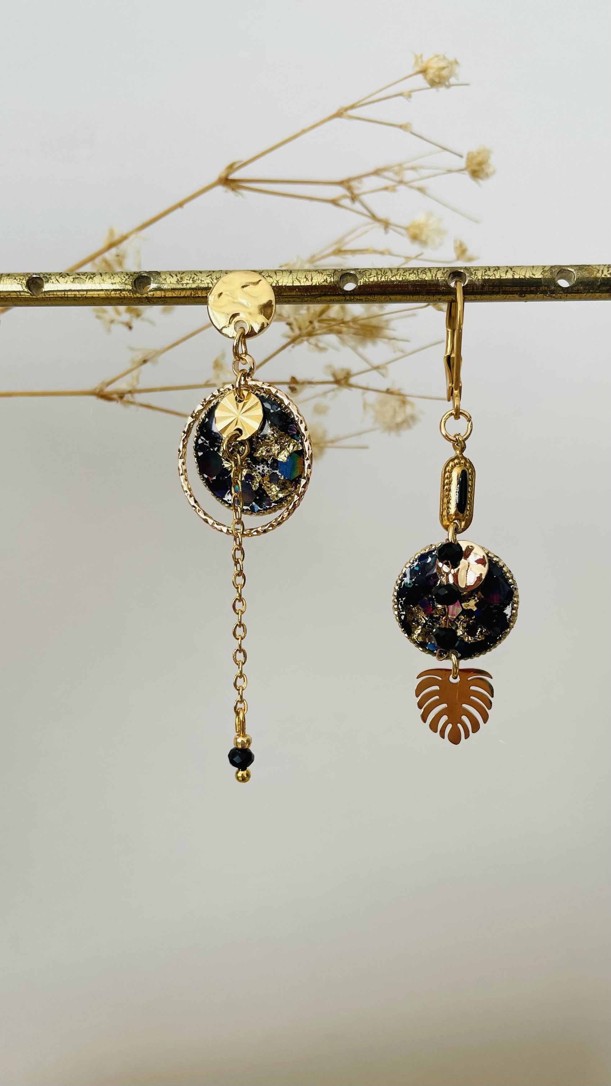 Boucles "pailletées" asymetriques noires