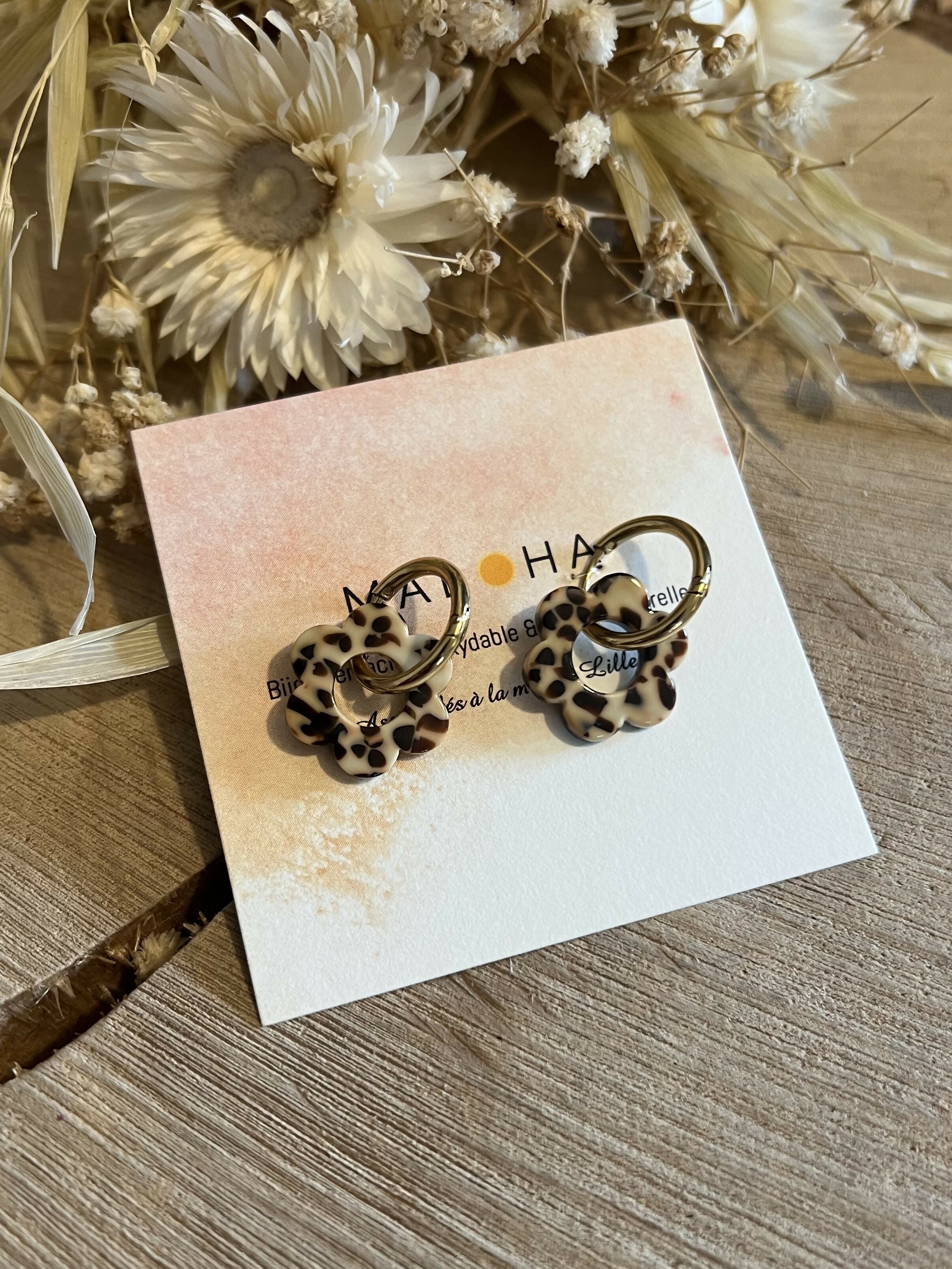 BO créoles dorées & ses fleurs beige marron