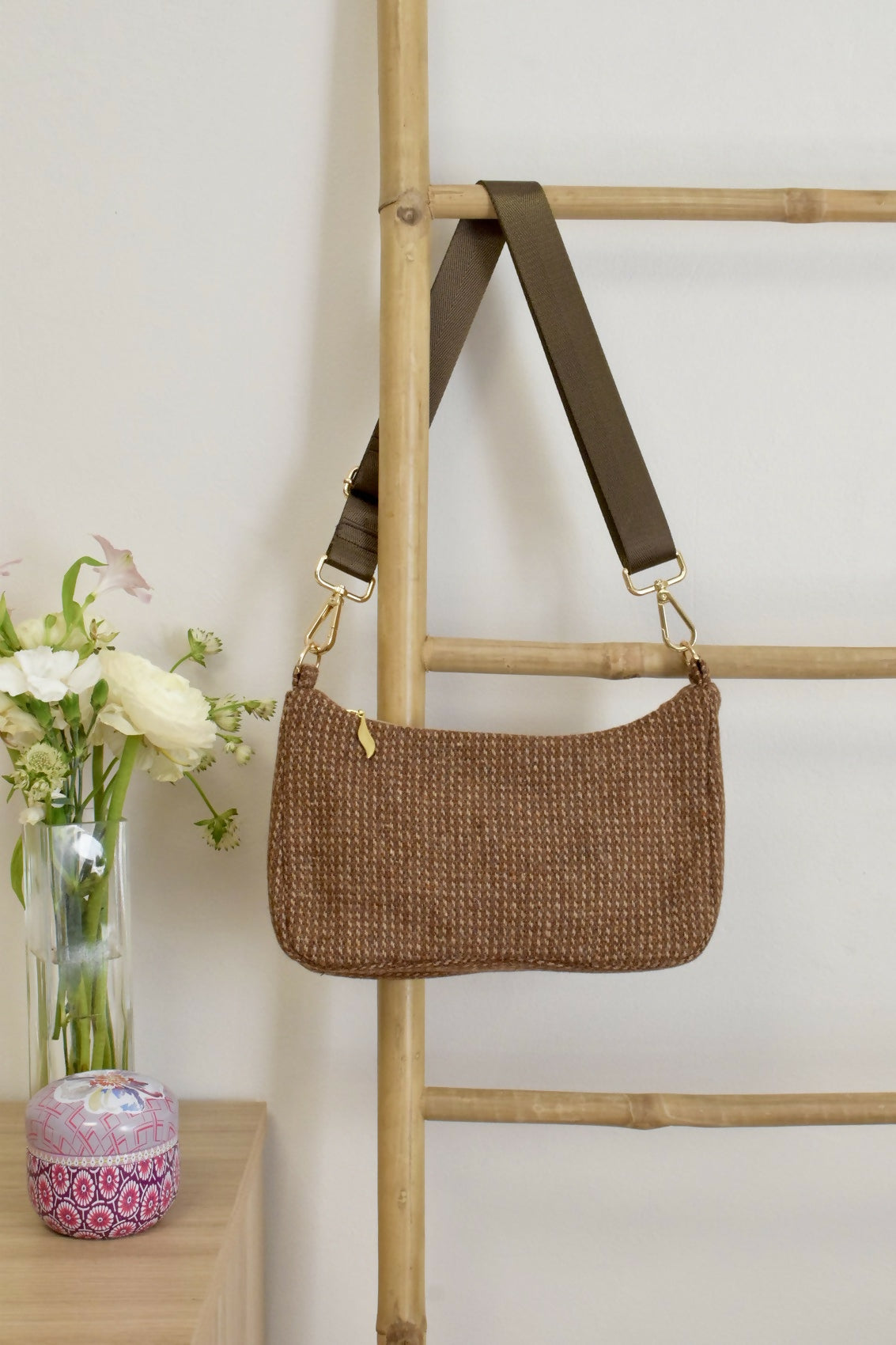 sac-baguette-laine-marron-tweed-chic-ethique-artisanale-fait-main-tendance-upcycling