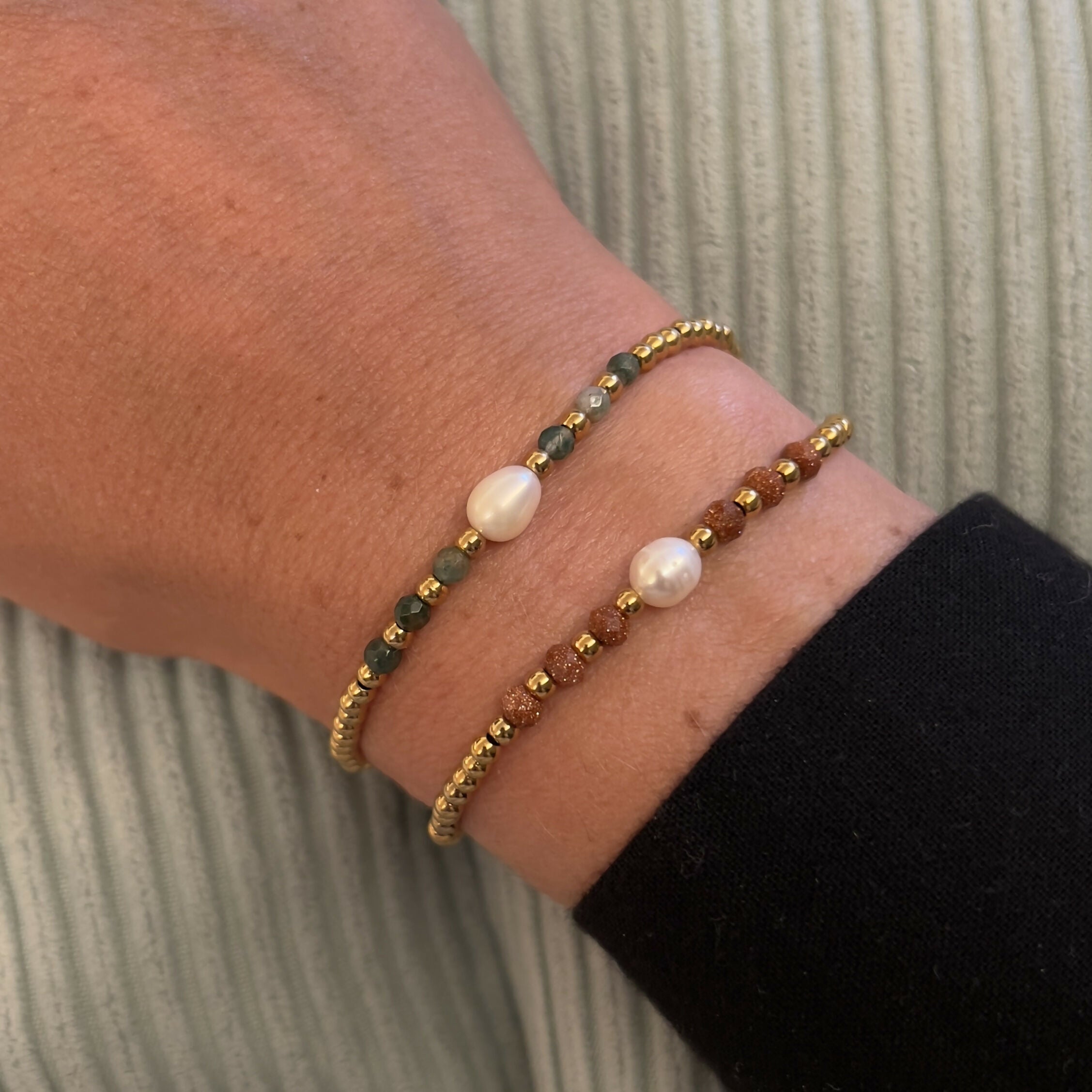 Freshwater pearl & sunstone bracelet