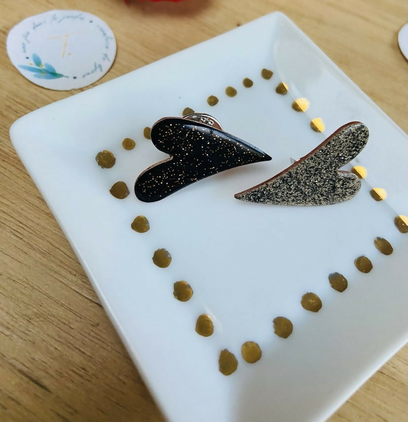 pin's coeur noir et pin's coeur noisette graou