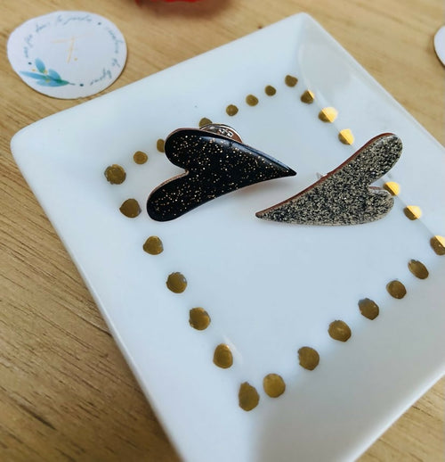 pin's coeur noir et pin's coeur noisette graou