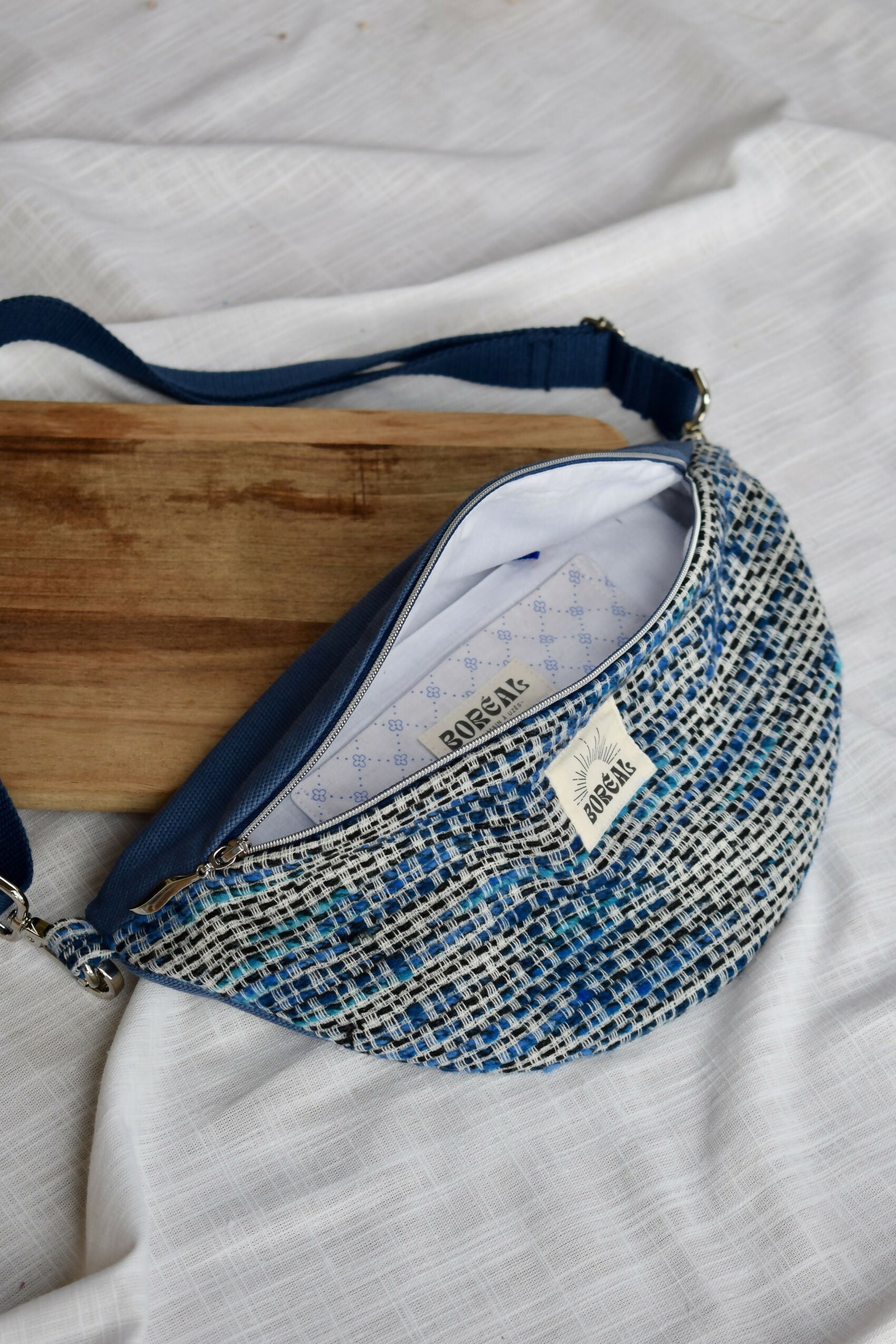 banane-bleu-marine-tweed-coton-laine-carreaux-chic-ethique-artisanale-fait-main-tendance-upcycling-3