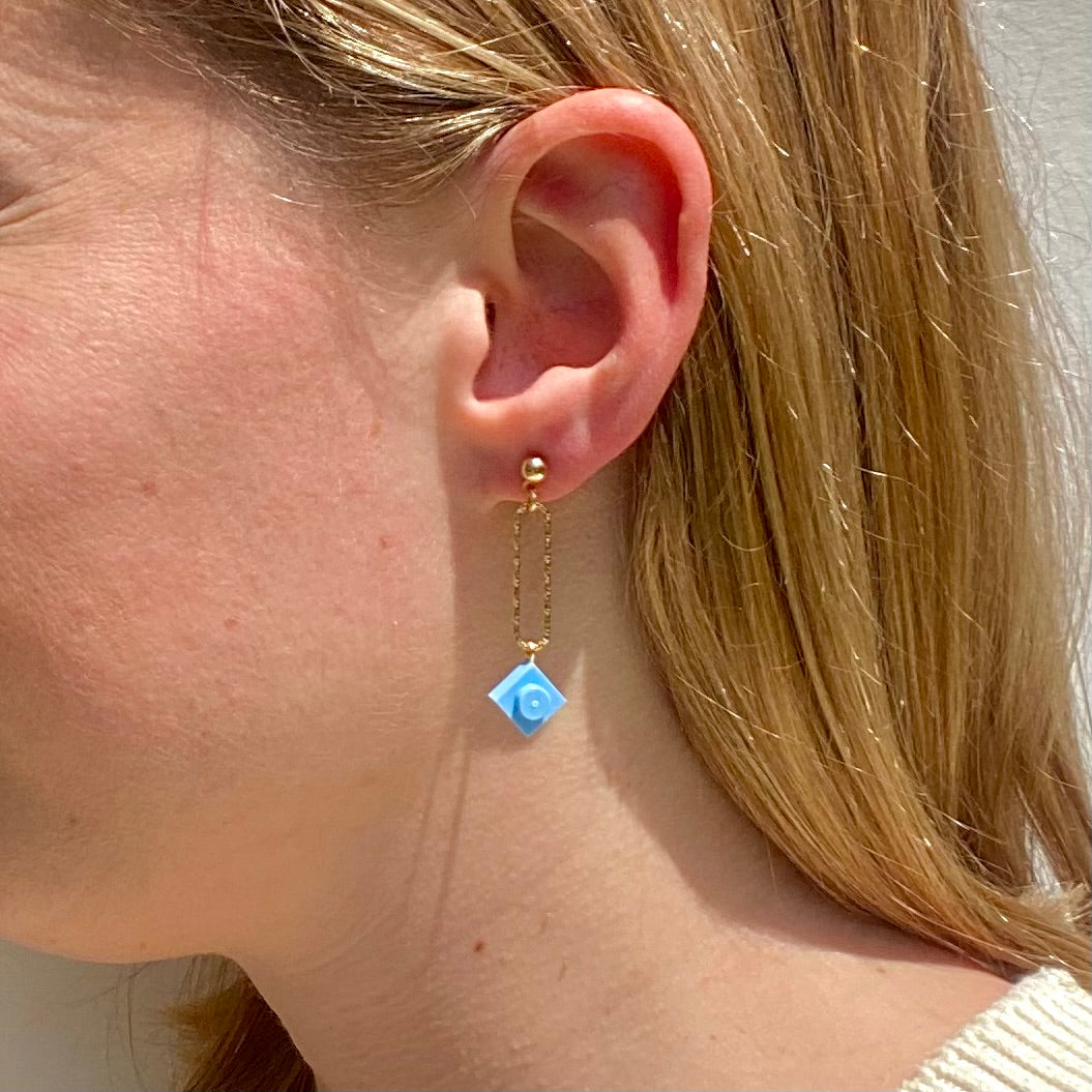 Hammered effect gold earrings - Les Danseuses