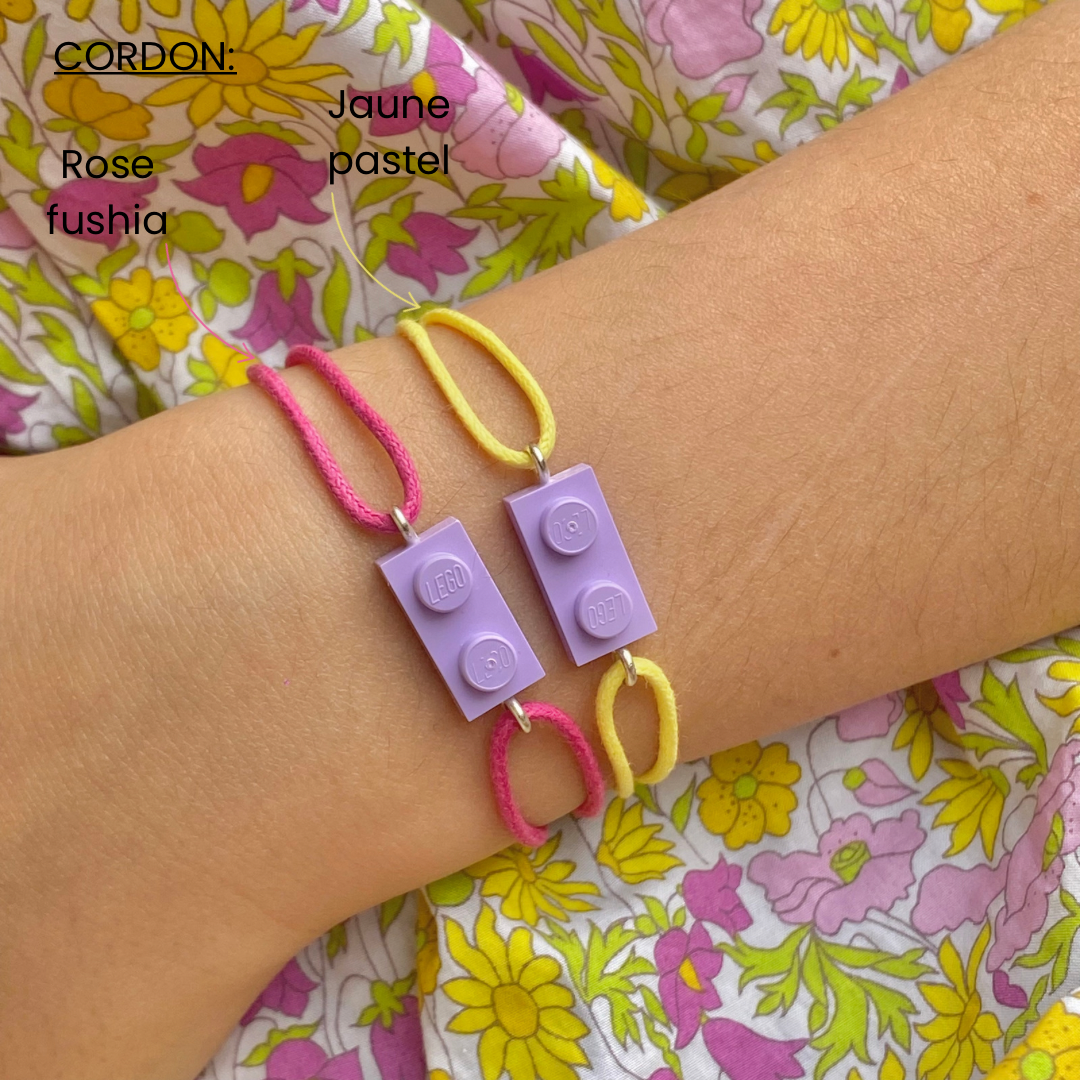 Friendship bracelet with a Lego brick and adjustable cotton cord