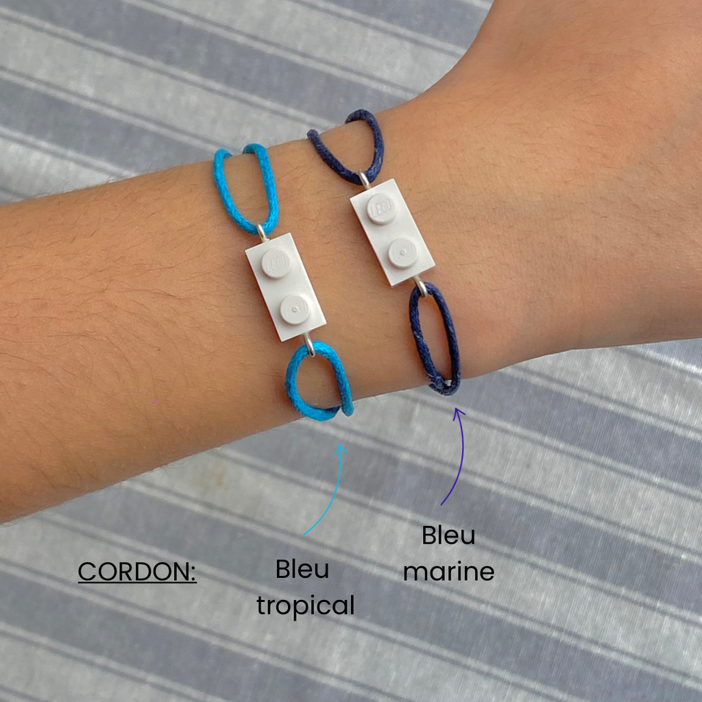 Bracelet avec une brique Lego et cordon coton ajustable