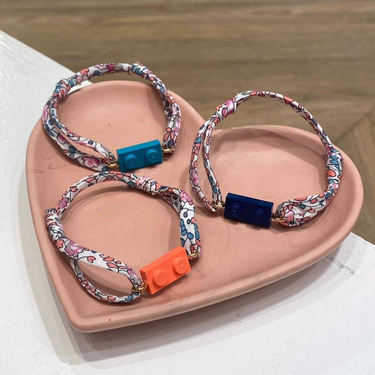 Bracelets cordon Liberty Eloïse avec brique de Lego®